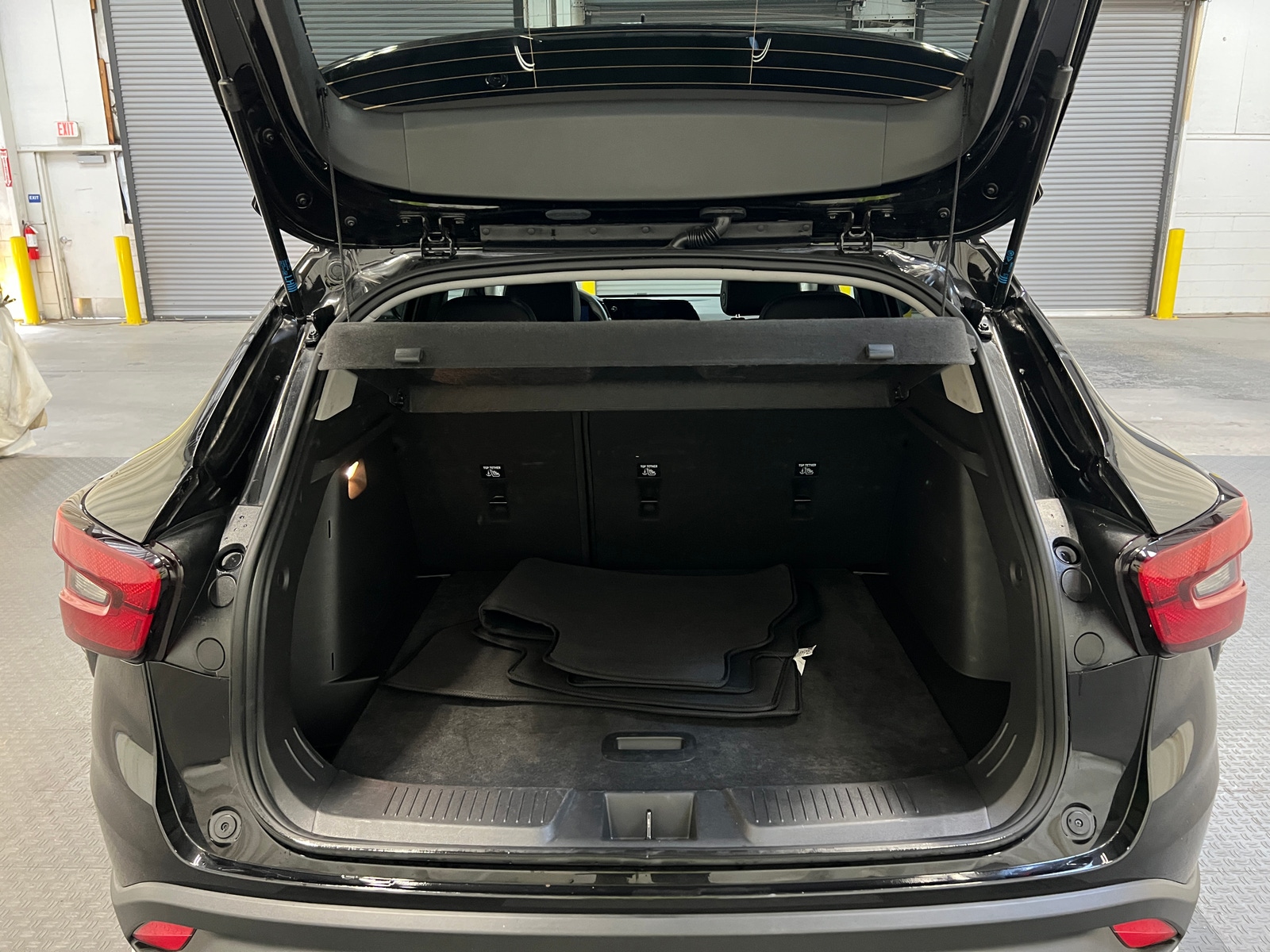 Thumbnail: 2025 Chevrolet Trax - 7