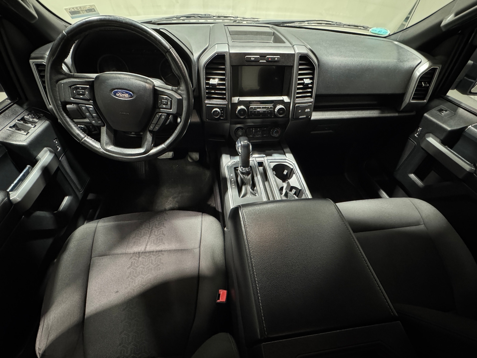 Thumbnail: 2019 Ford Econoline - 3