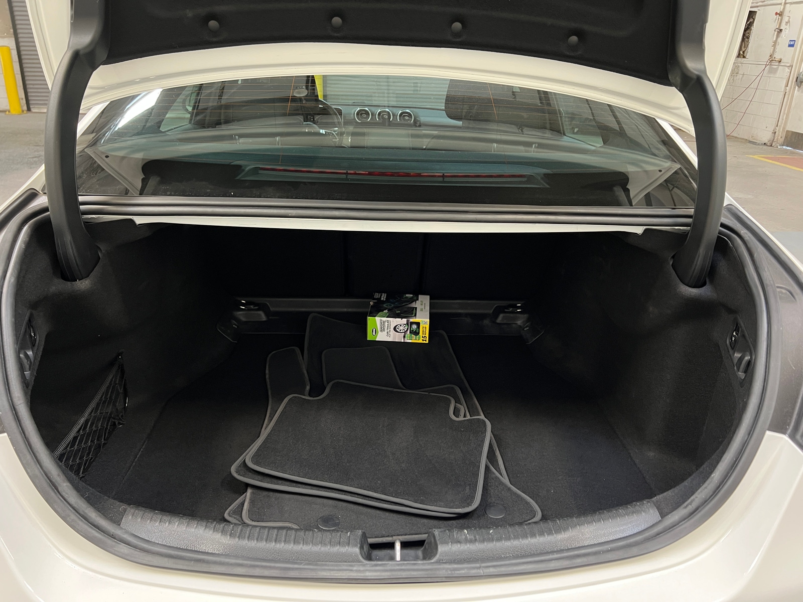 Thumbnail: 2024 Mercedes-Benz C-Class - 6