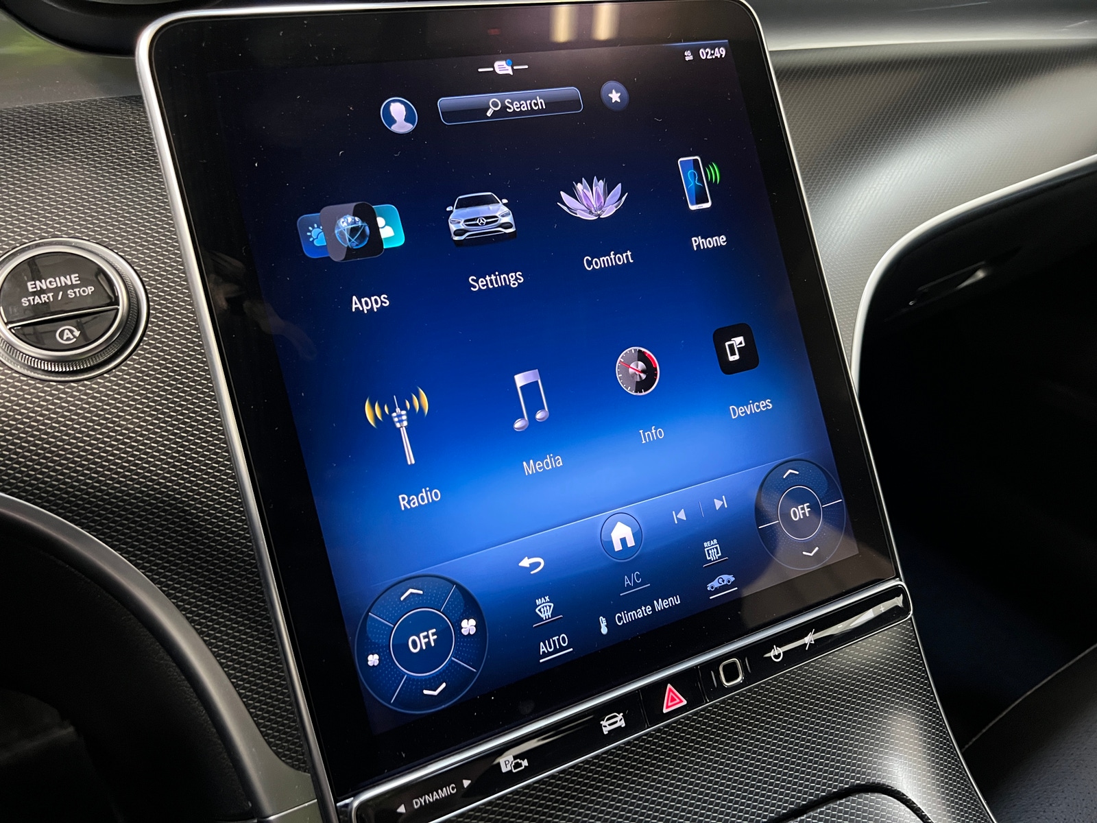 Thumbnail: 2024 Mercedes-Benz C-Class - 3