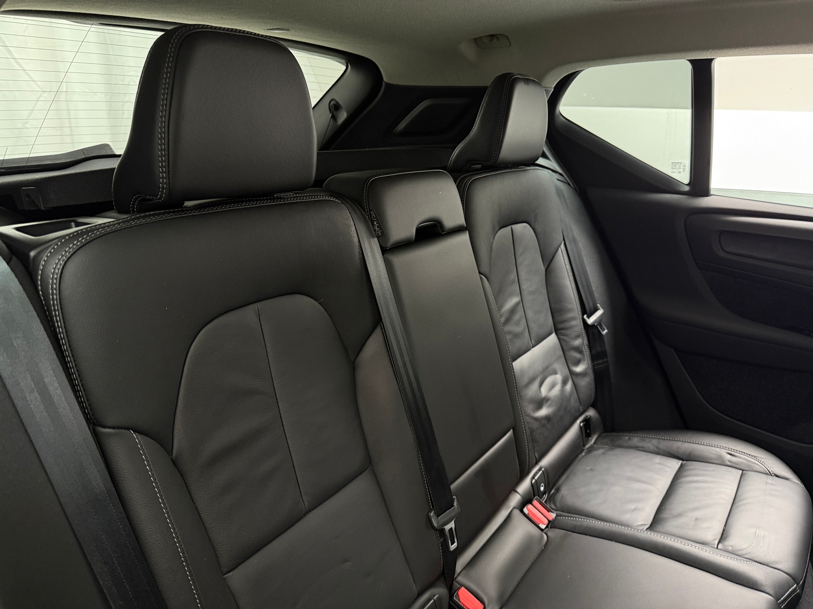 Thumbnail: 2024 Volvo XC40 - 5