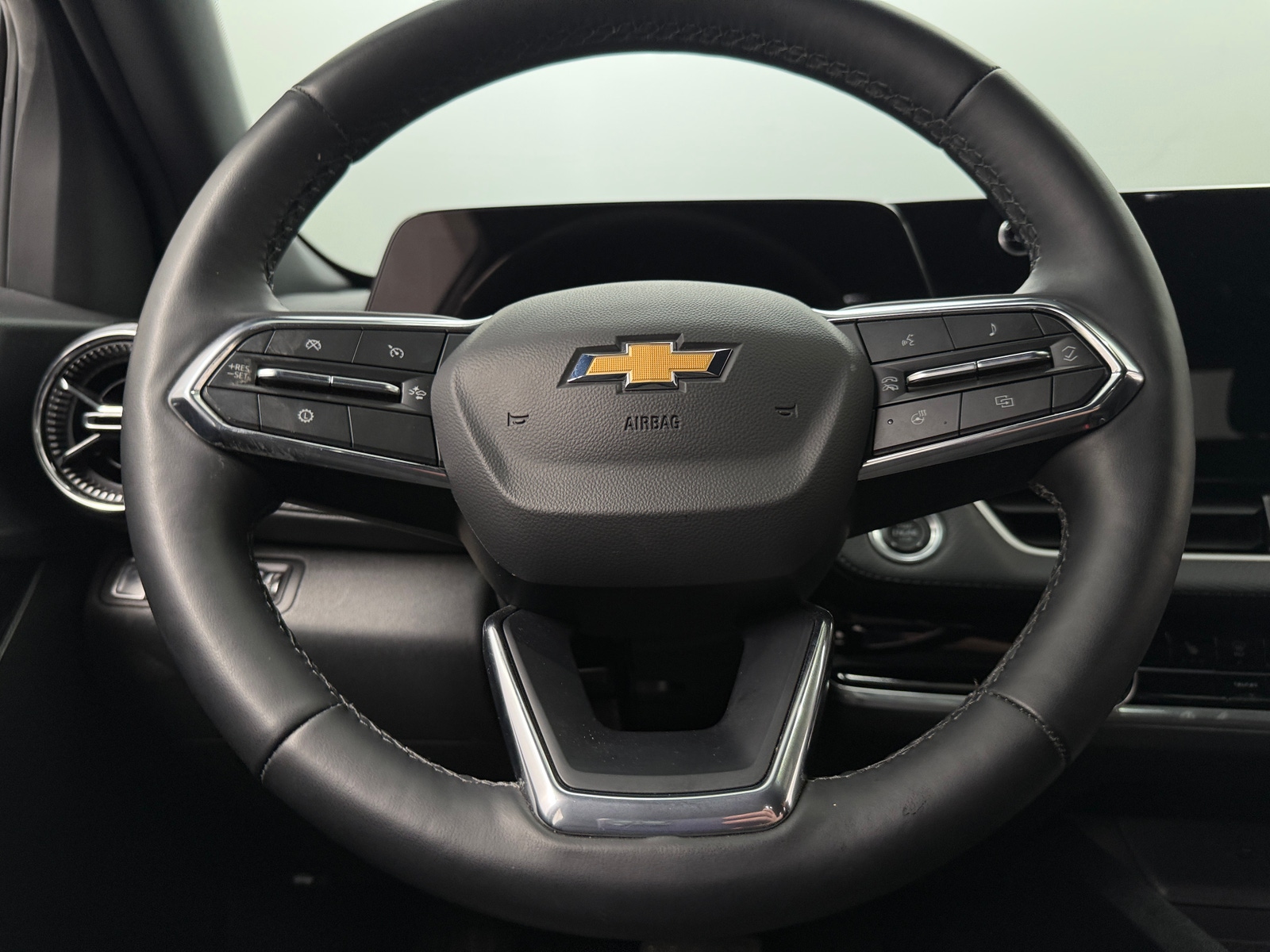 Thumbnail: 2025 Chevrolet Equinox - 5