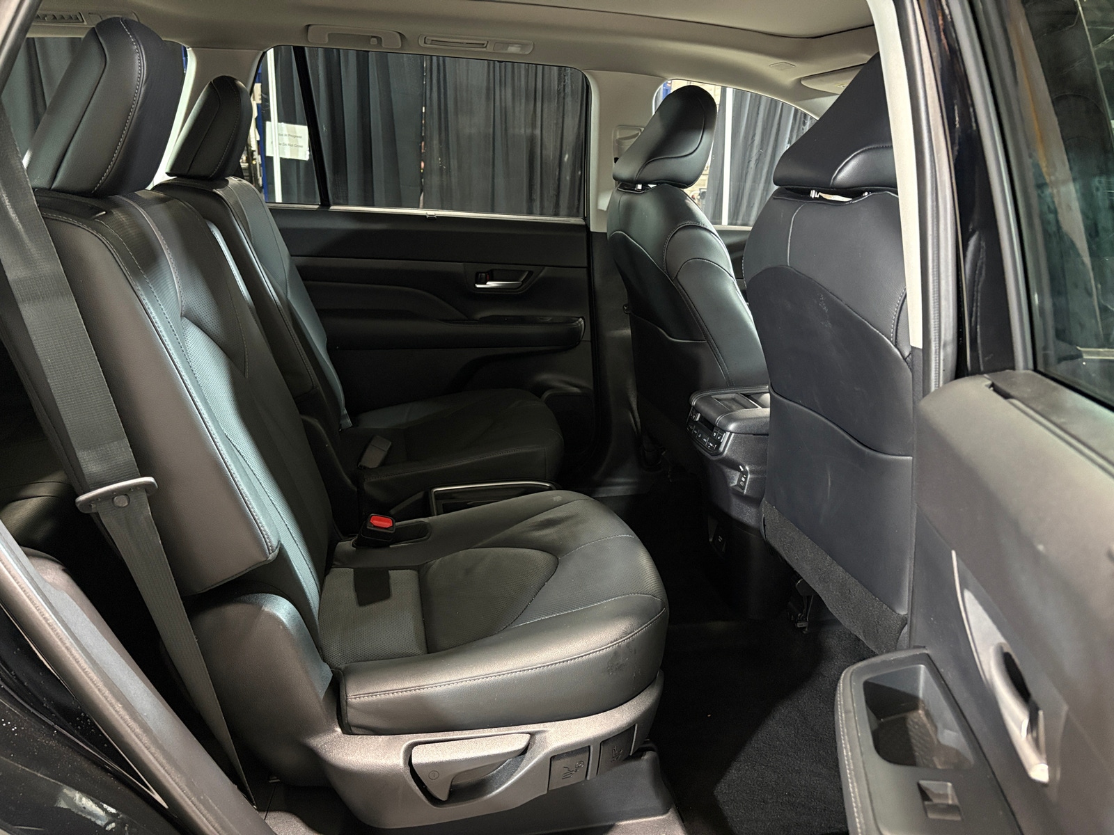 Thumbnail: 2024 Toyota Grand Highlander - 5