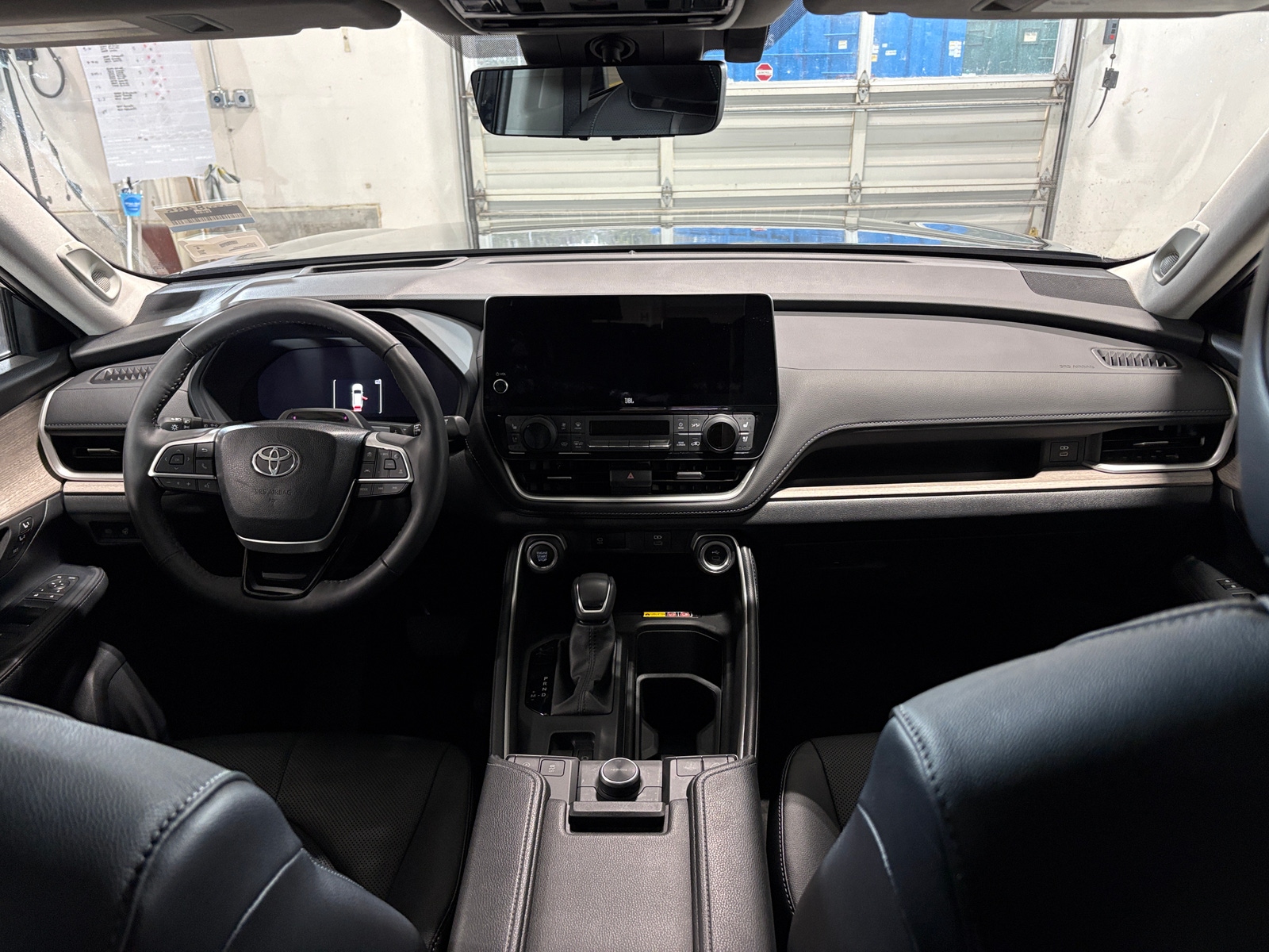 Thumbnail: 2024 Toyota Grand Highlander - 2