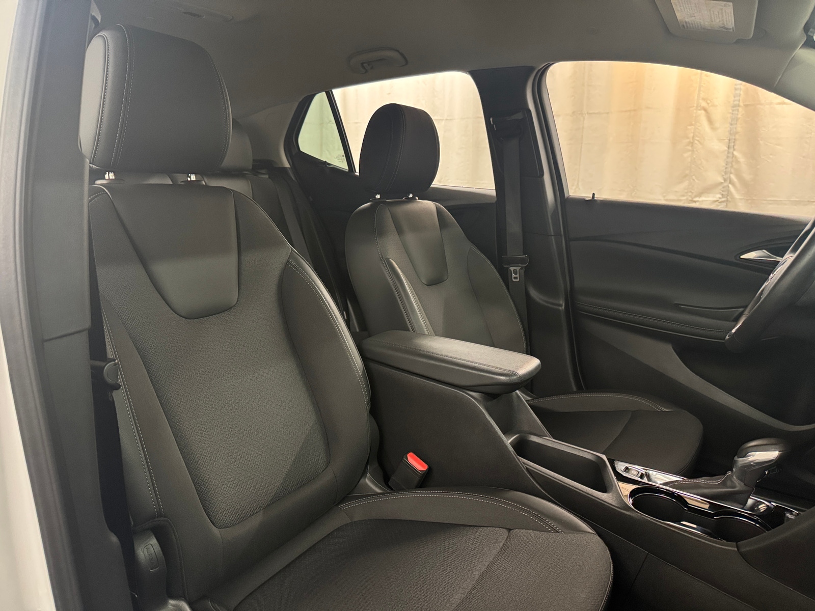 Thumbnail: 2023 Buick Encore GX - 2