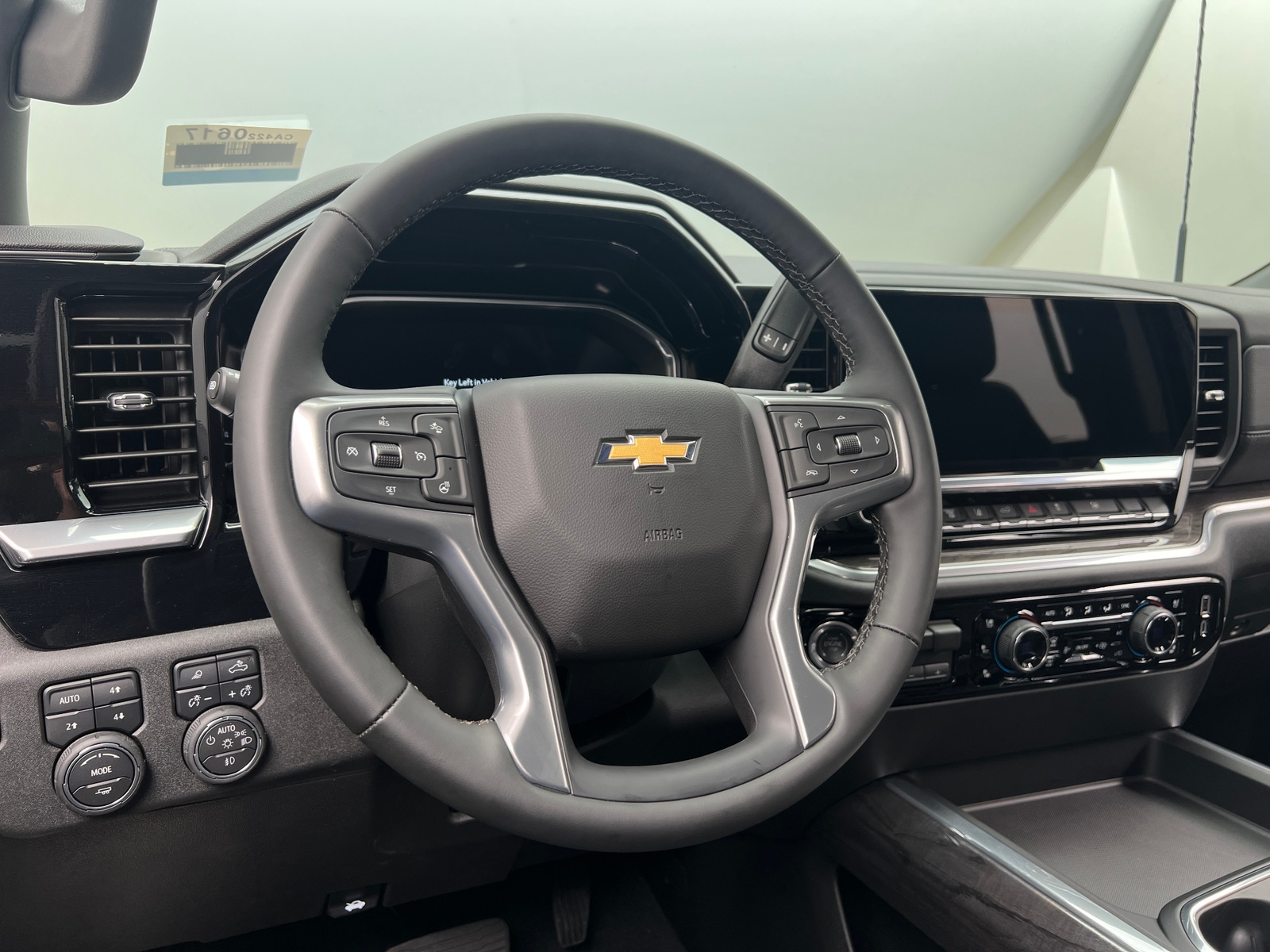 Thumbnail: 2025 Chevrolet Silverado 2500 - 4