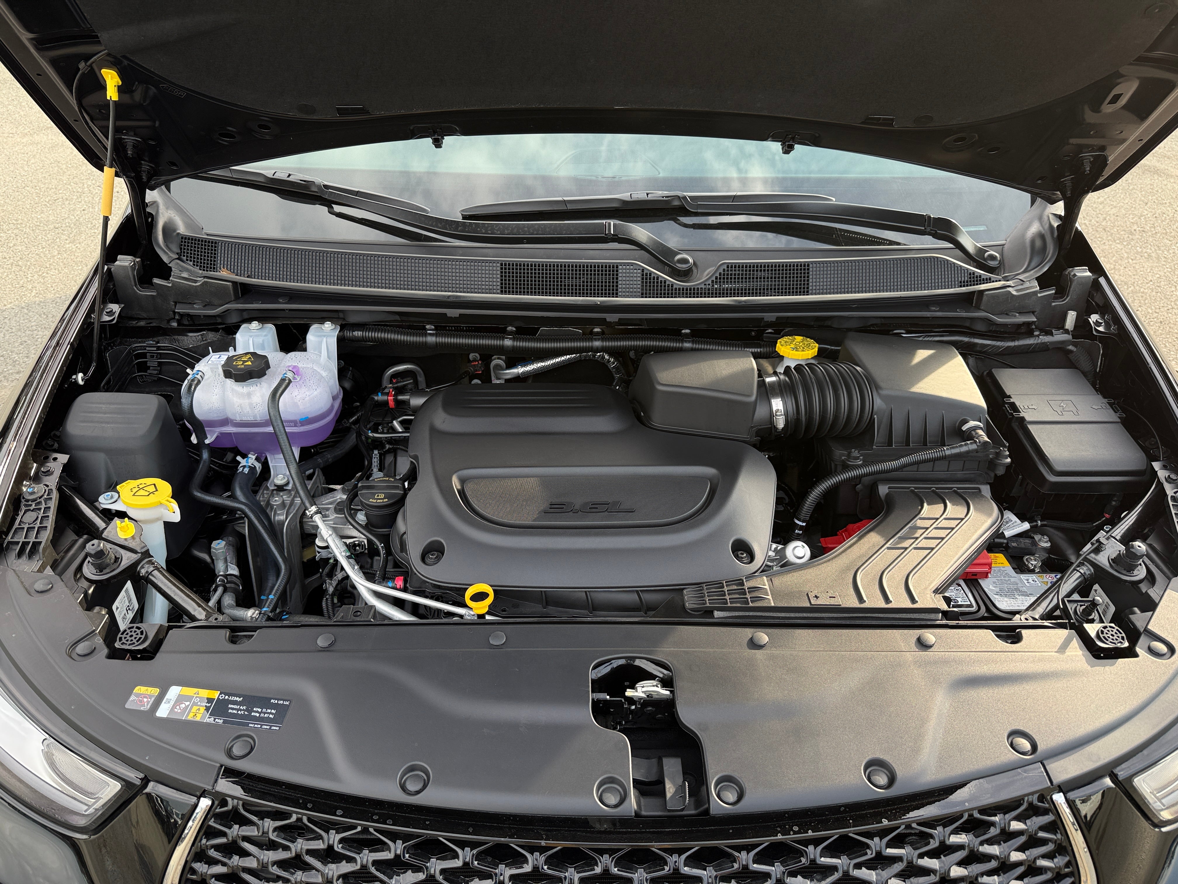 2026 Chrysler Pacifica Select AWD's photo