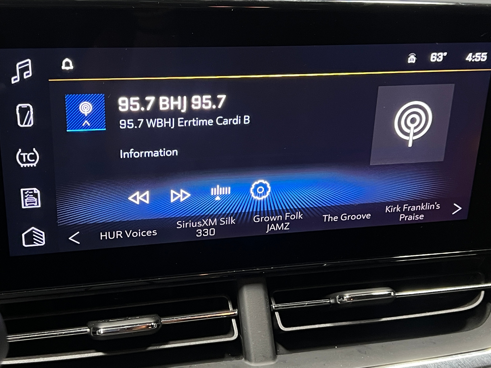 Thumbnail: 2025 Chevrolet Trax - 4