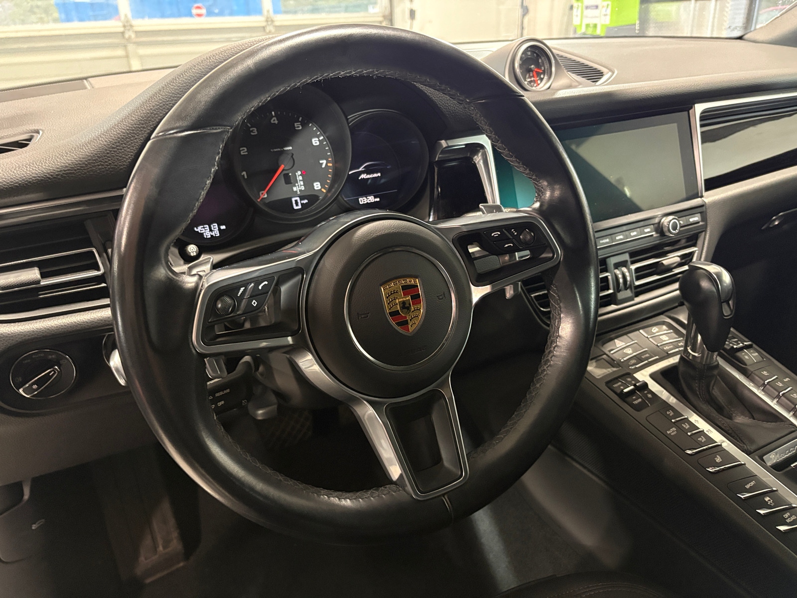 Thumbnail: 2021 Porsche Macan - 4