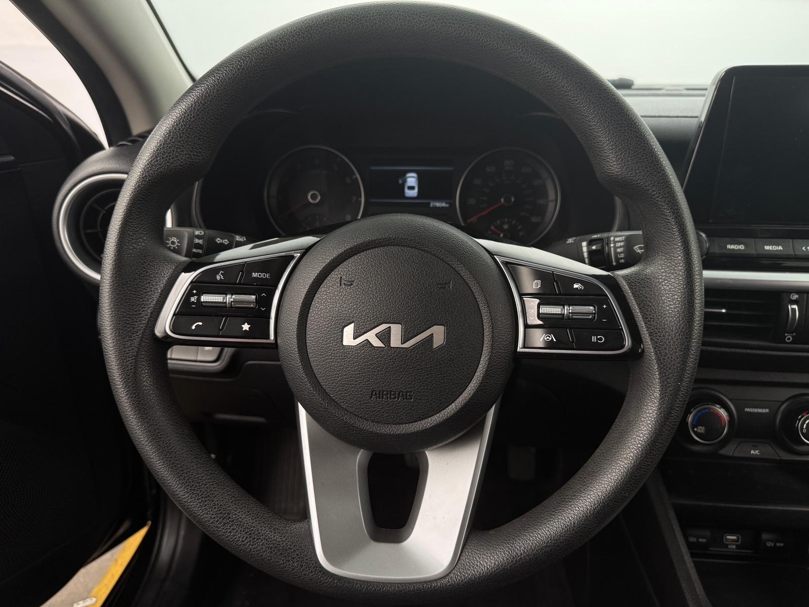 Thumbnail: 2022 Kia Forte - 5