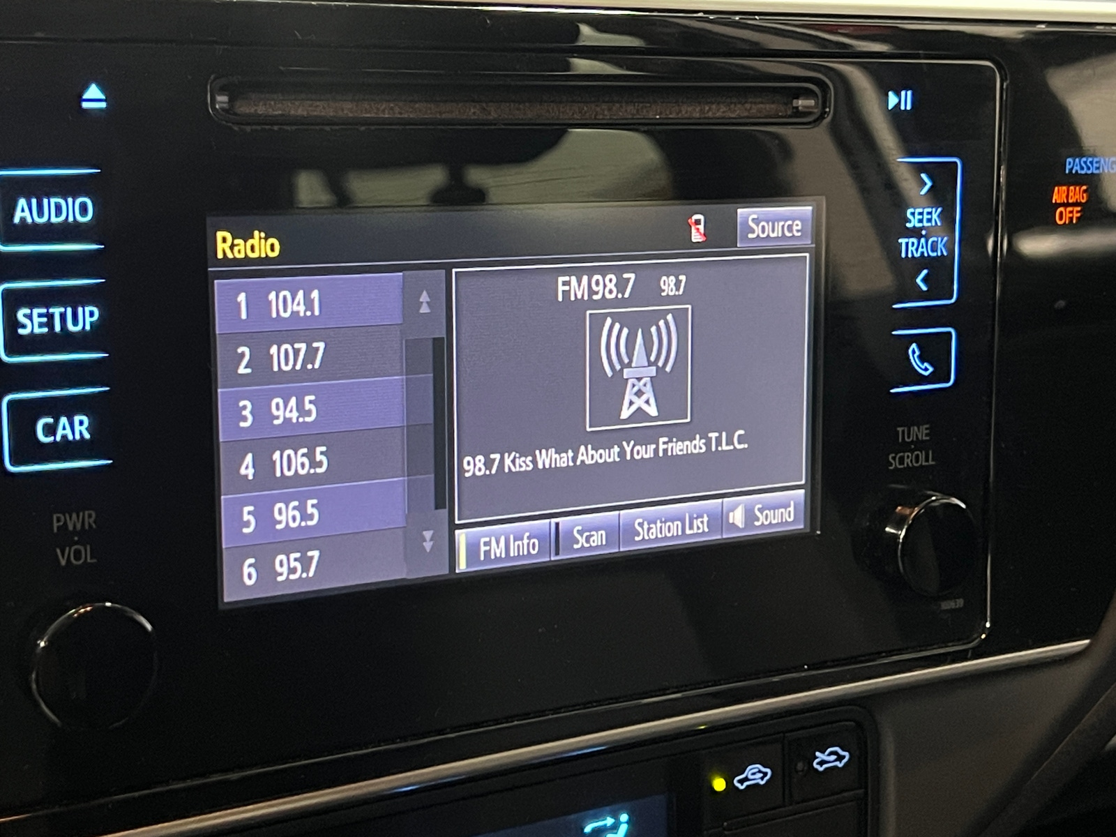 Thumbnail: 2019 Toyota Corolla - 4