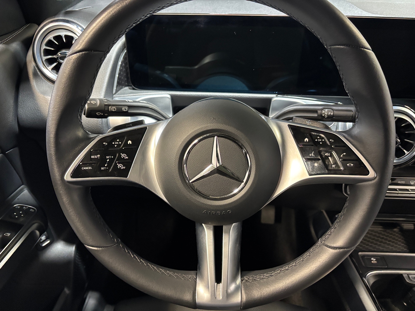 Thumbnail: 2024 Mercedes-Benz EQB - 4