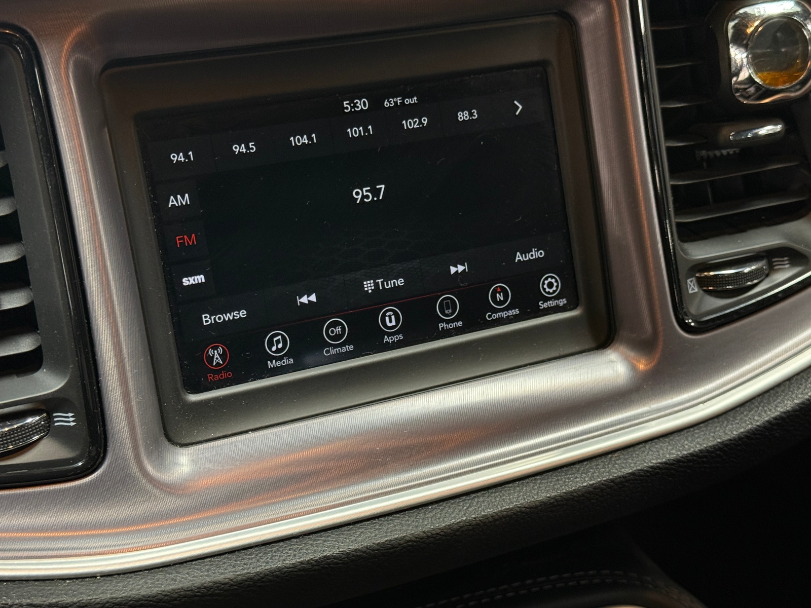 Thumbnail: 2019 Dodge Challenger - 4