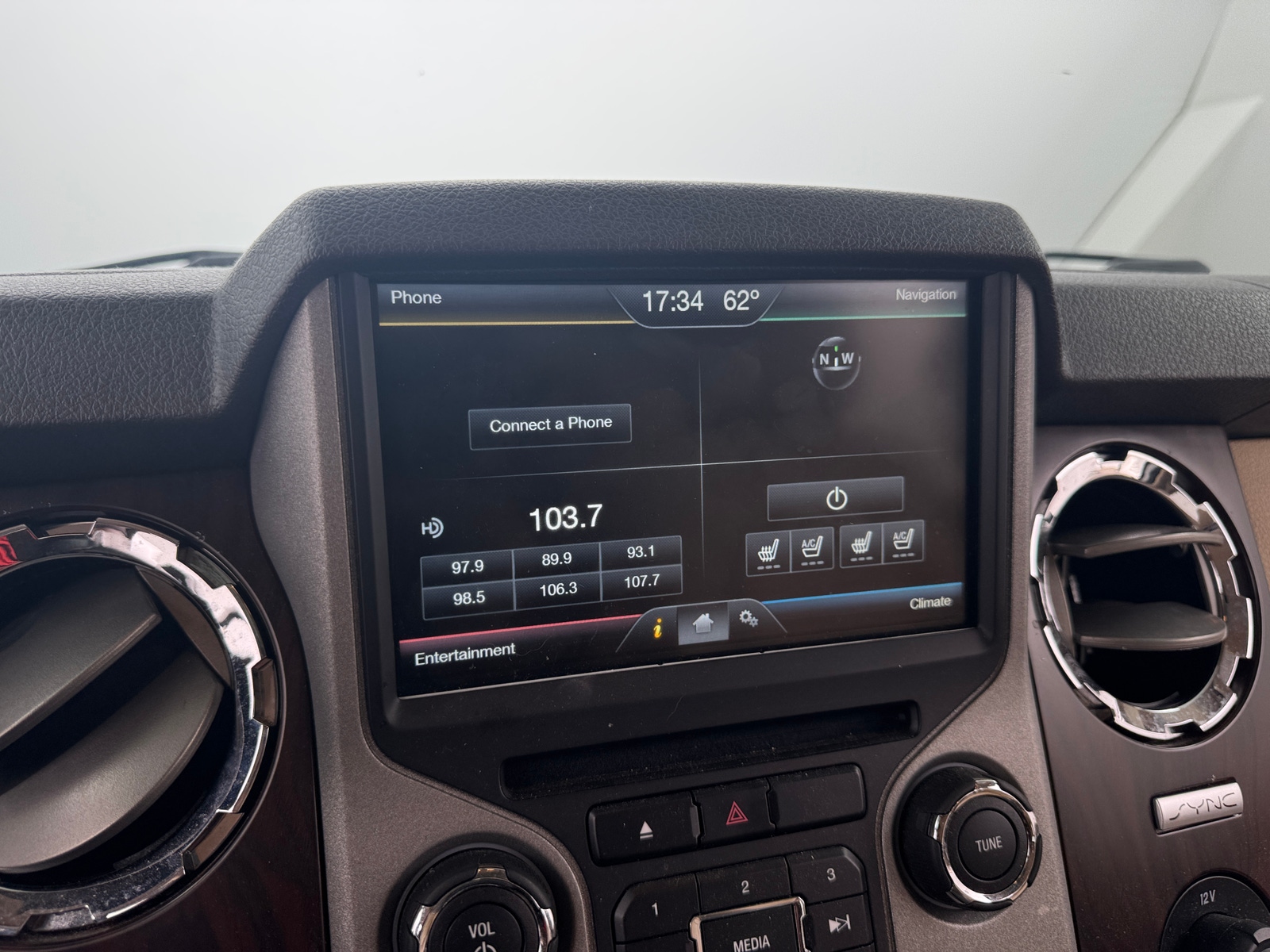 Thumbnail: 2016 Ford Econoline - 3