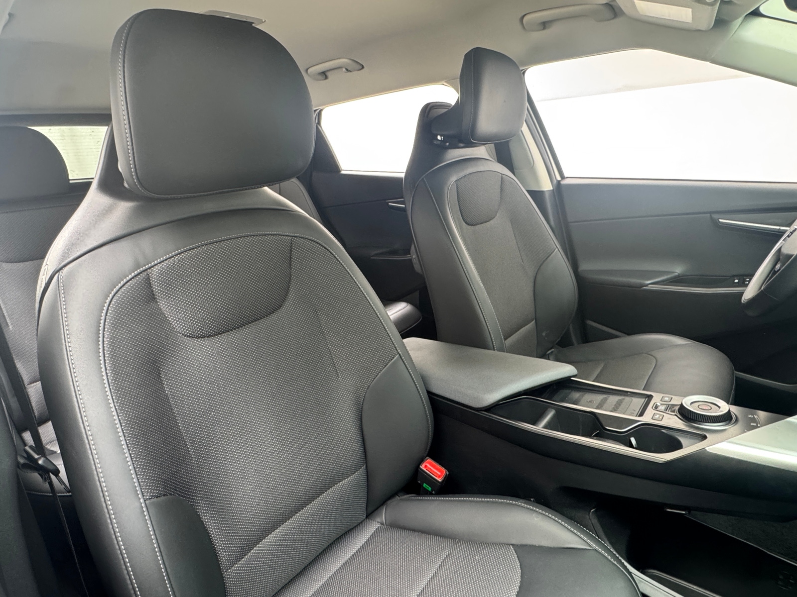 Thumbnail: 2024 Kia EV6 - 2