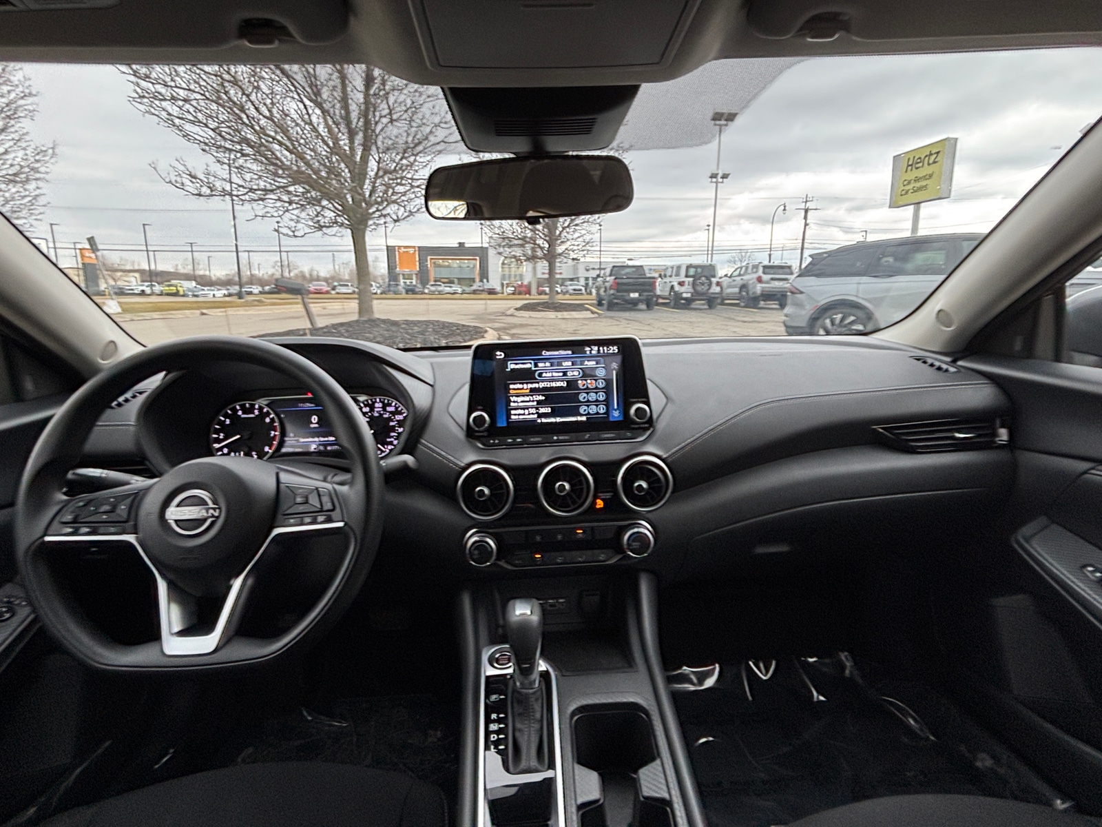 Thumbnail: 2025 Nissan Sentra - 3