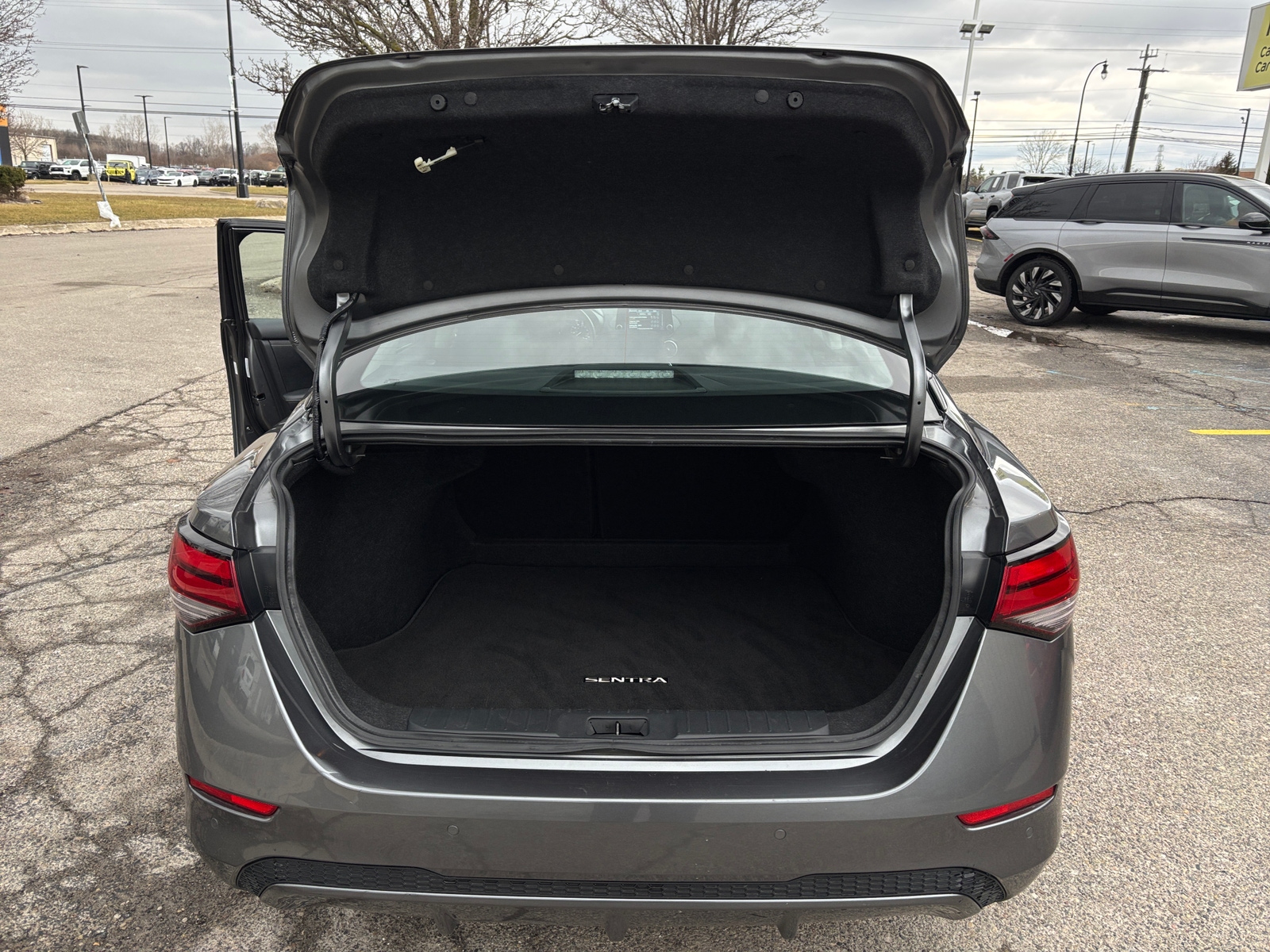 Thumbnail: 2025 Nissan Sentra - 6