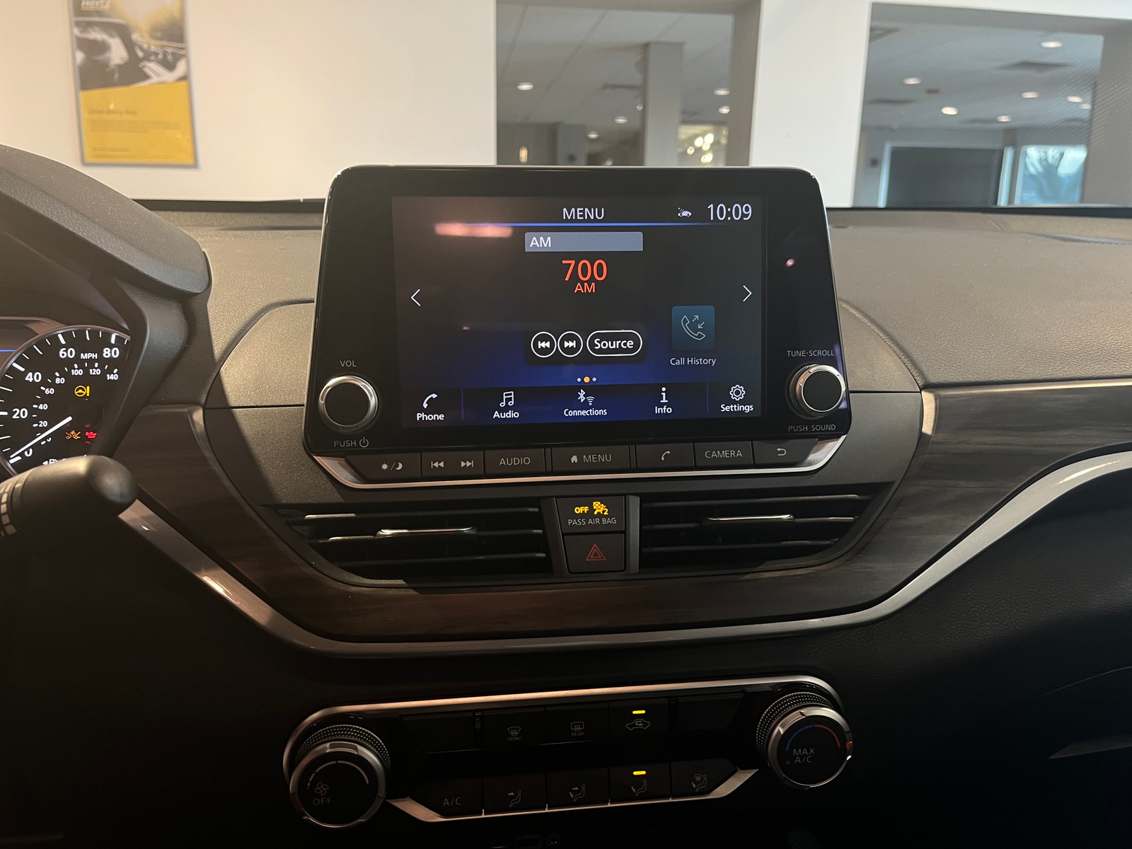 Thumbnail: 2025 Nissan Altima - 4