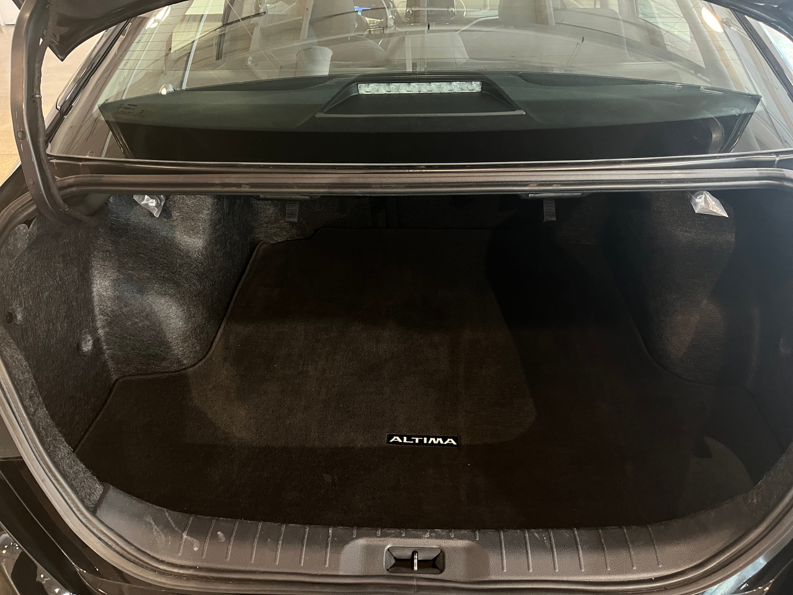 Thumbnail: 2025 Nissan Altima - 6