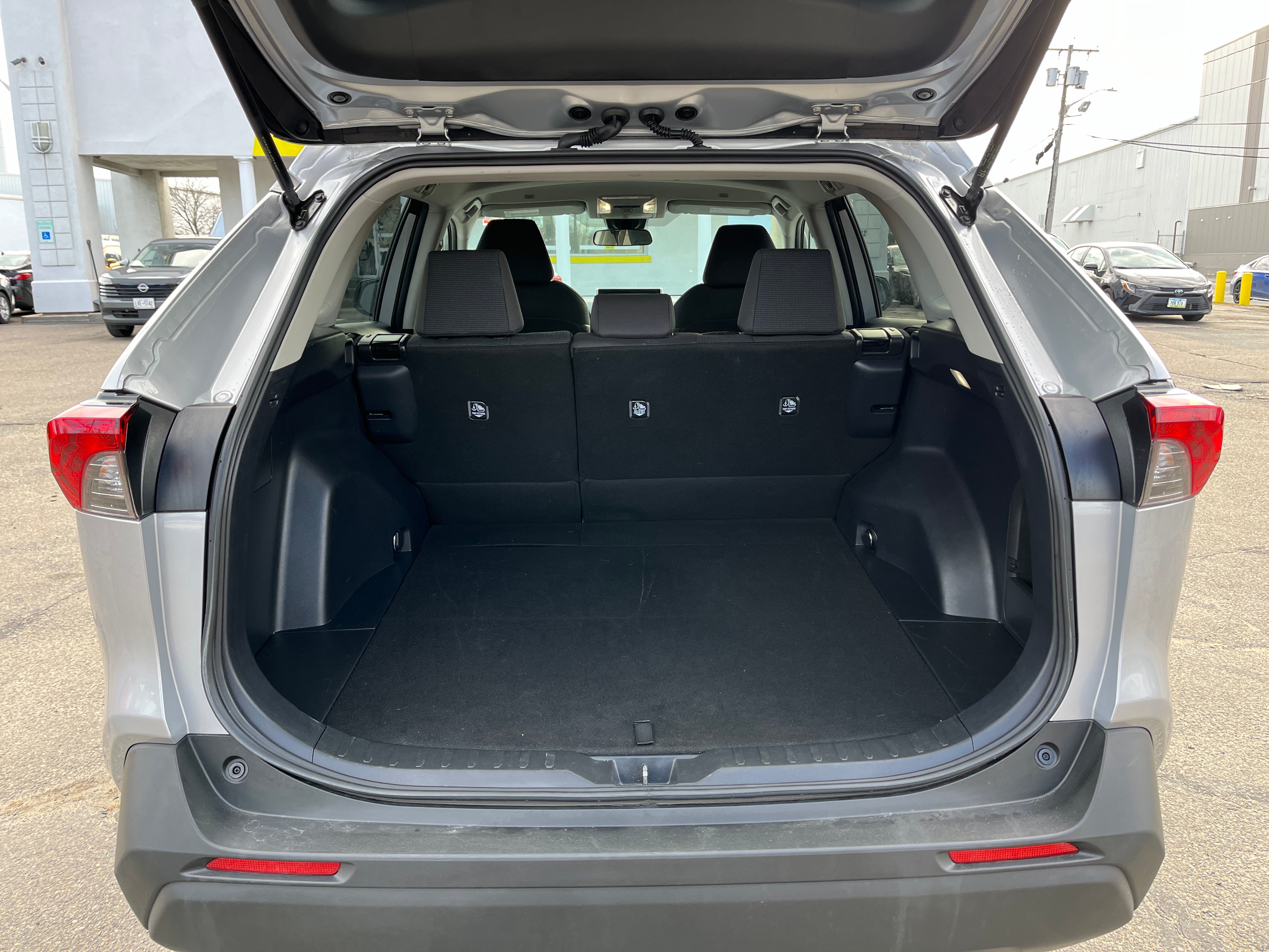 Thumbnail: 2025 Toyota RAV4 - 6