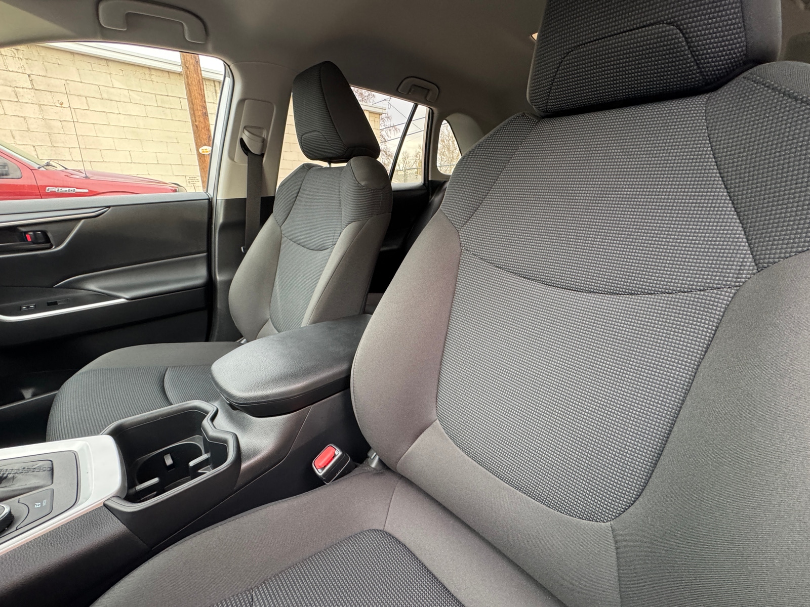 Thumbnail: 2025 Toyota RAV4 - 2