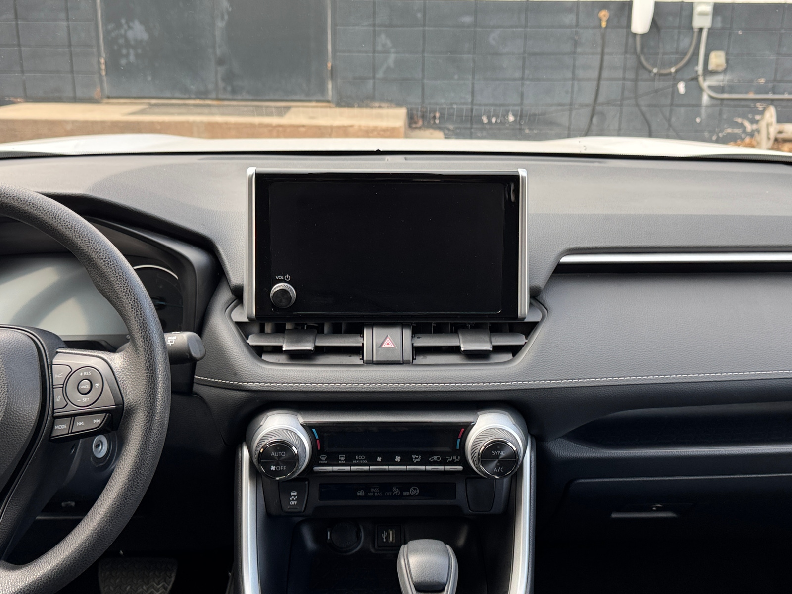 Thumbnail: 2025 Toyota RAV4 - 4