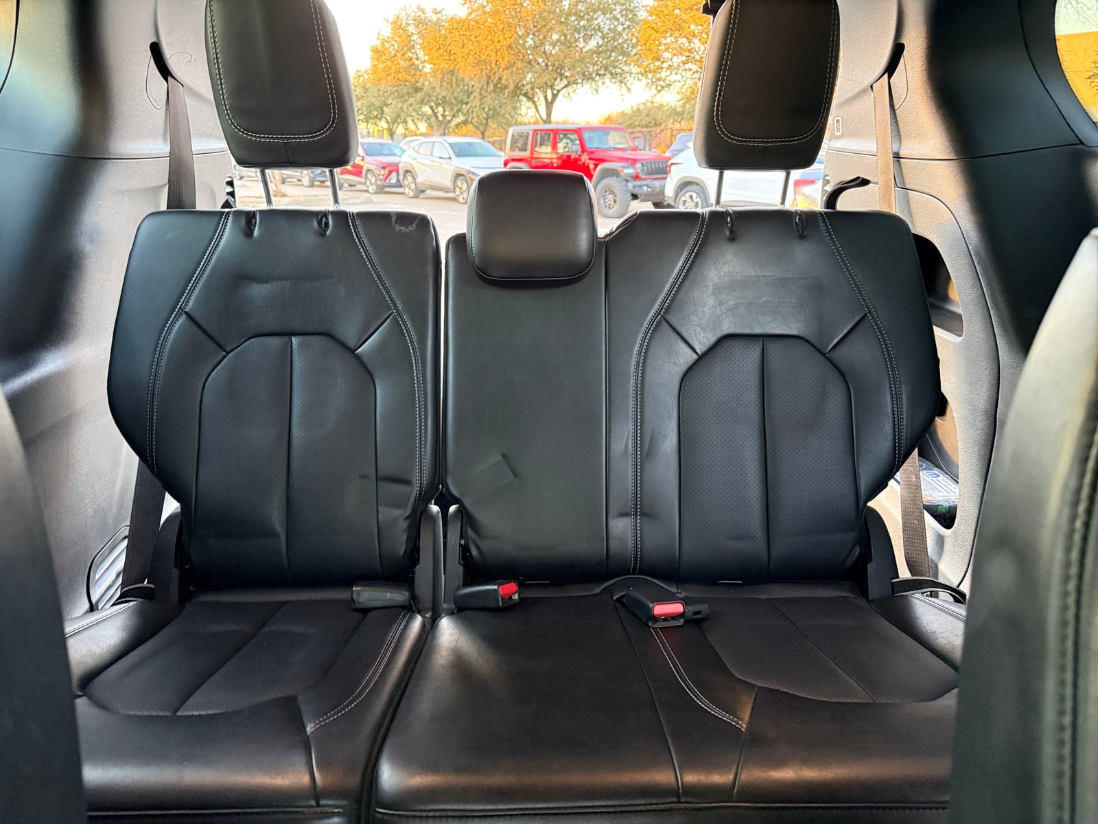 Thumbnail: 2025 Chrysler Pacifica - 6