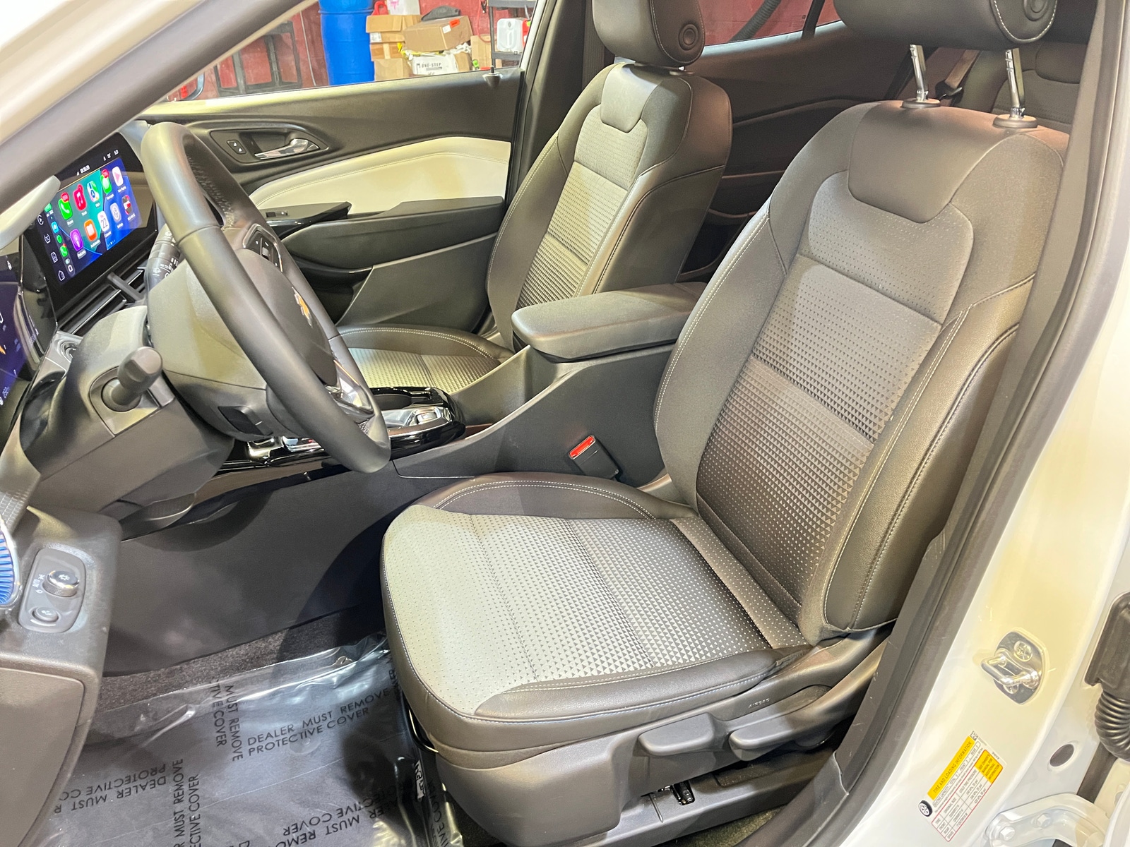 Thumbnail: 2025 Chevrolet Trax - 2