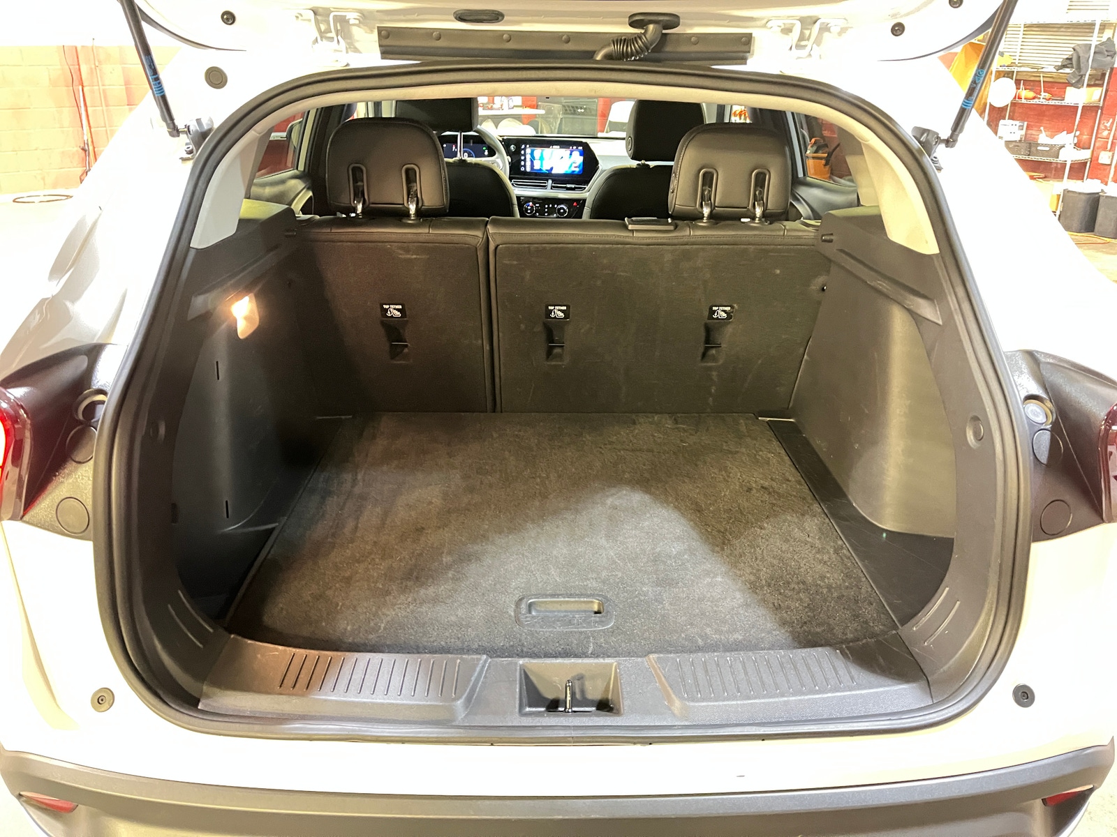 Thumbnail: 2025 Chevrolet Trax - 6