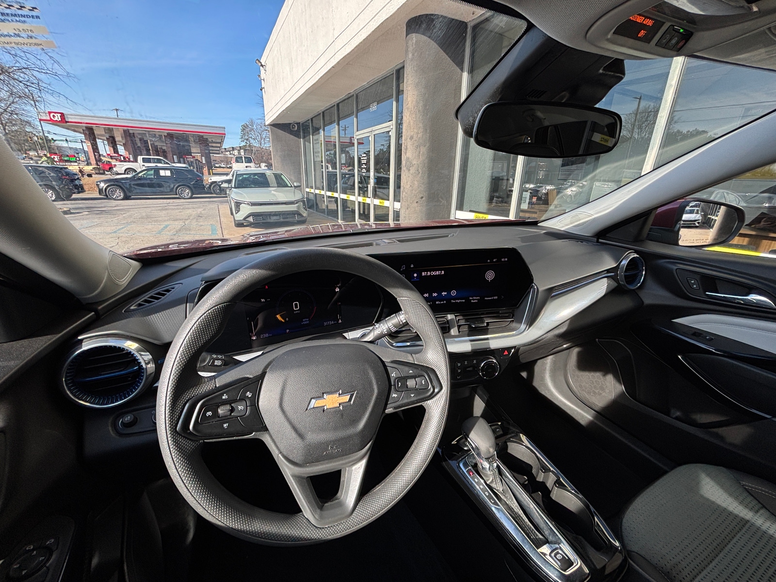 Thumbnail: 2025 Chevrolet Trax - 3