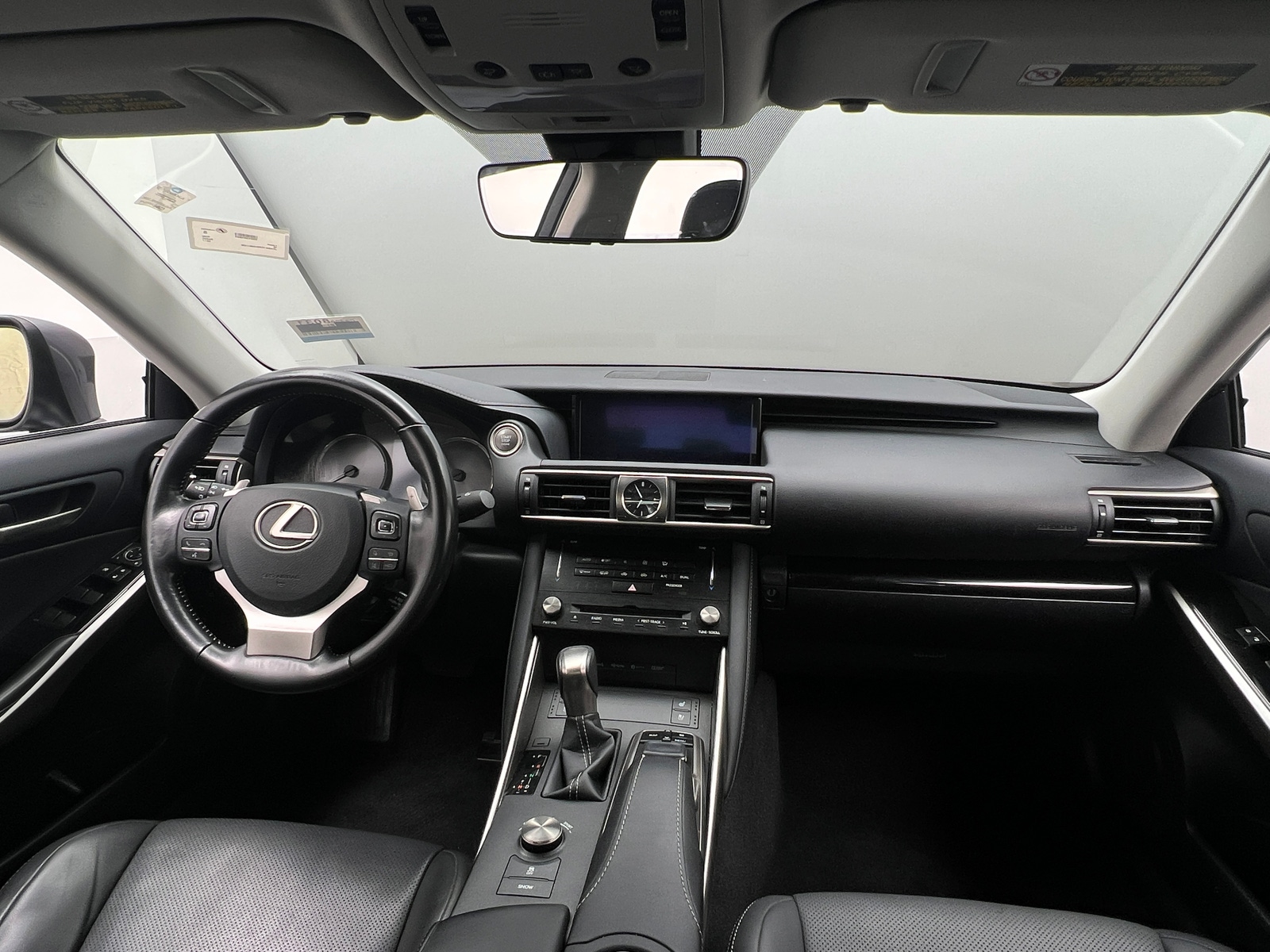 Thumbnail: 2017 Lexus IS - 2