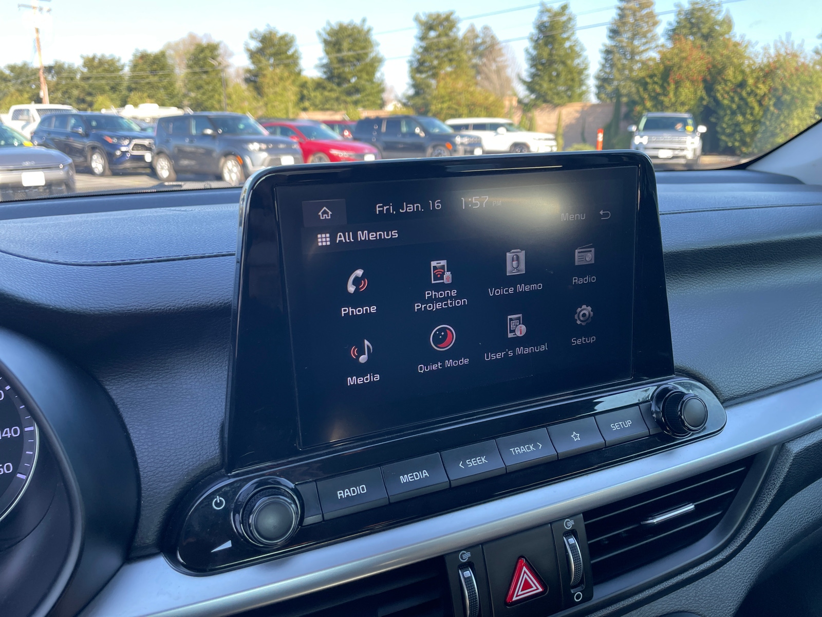 Thumbnail: 2023 Kia Forte - 4