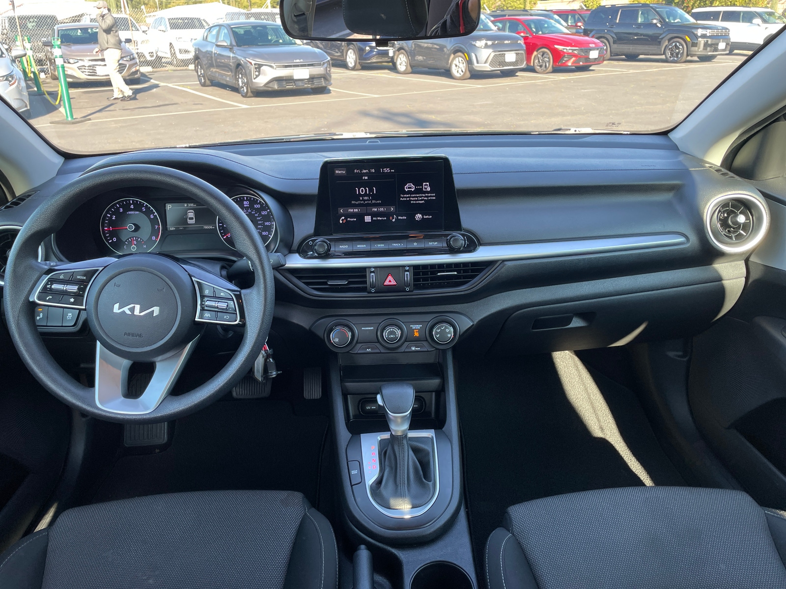 Thumbnail: 2023 Kia Forte - 3