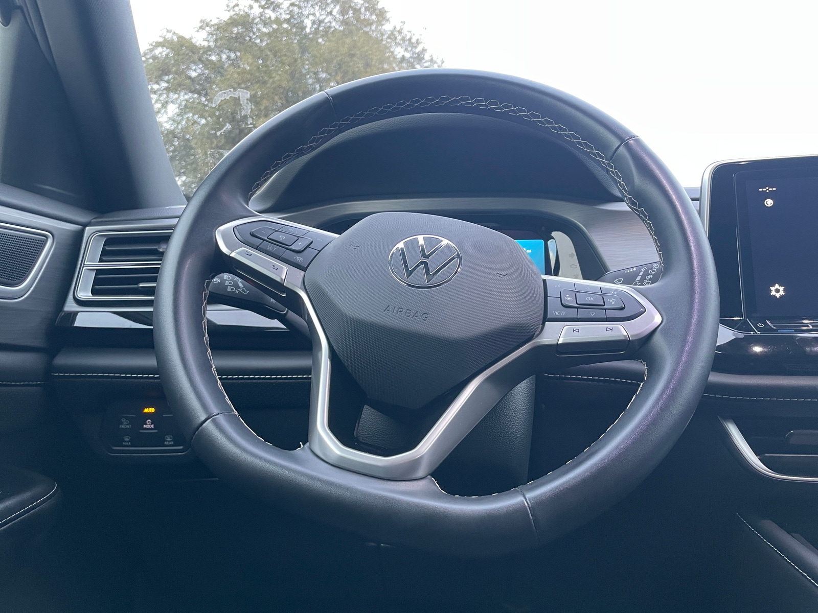 Thumbnail: 2025 Volkswagen Atlas - 4