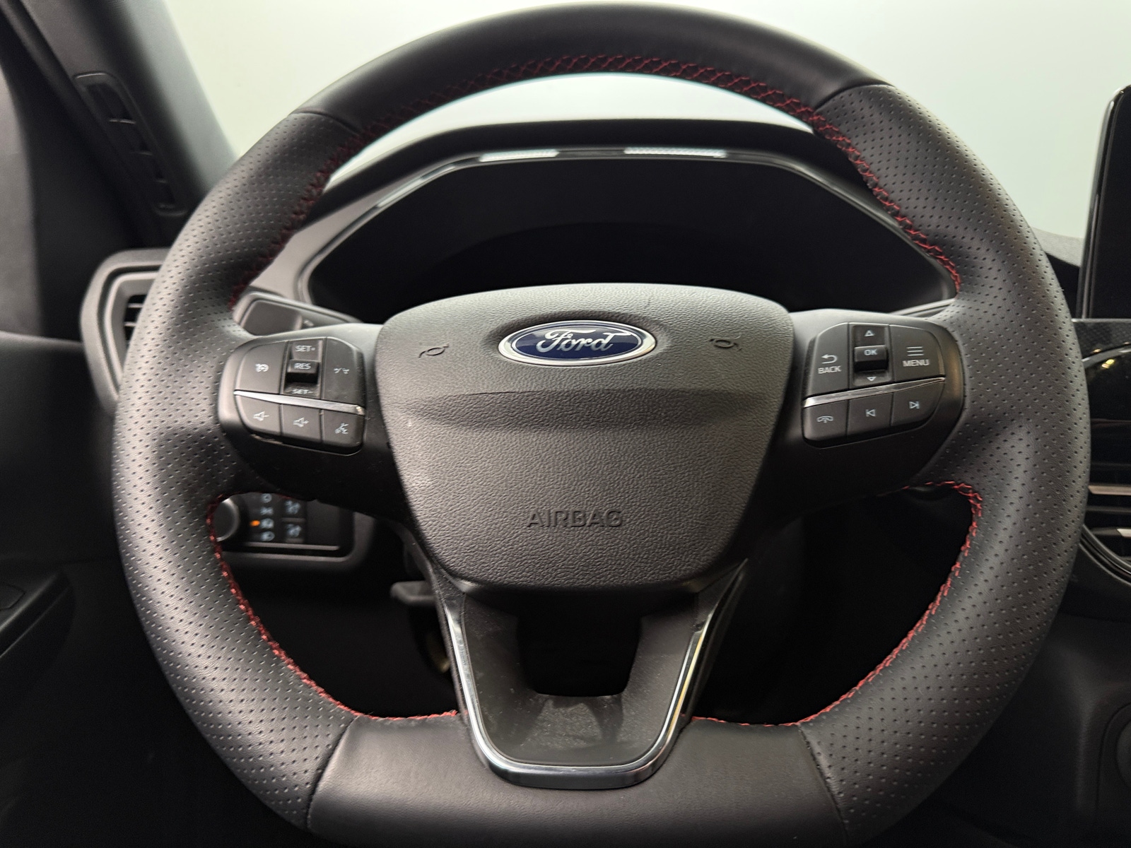 Thumbnail: 2025 Ford Escape - 4