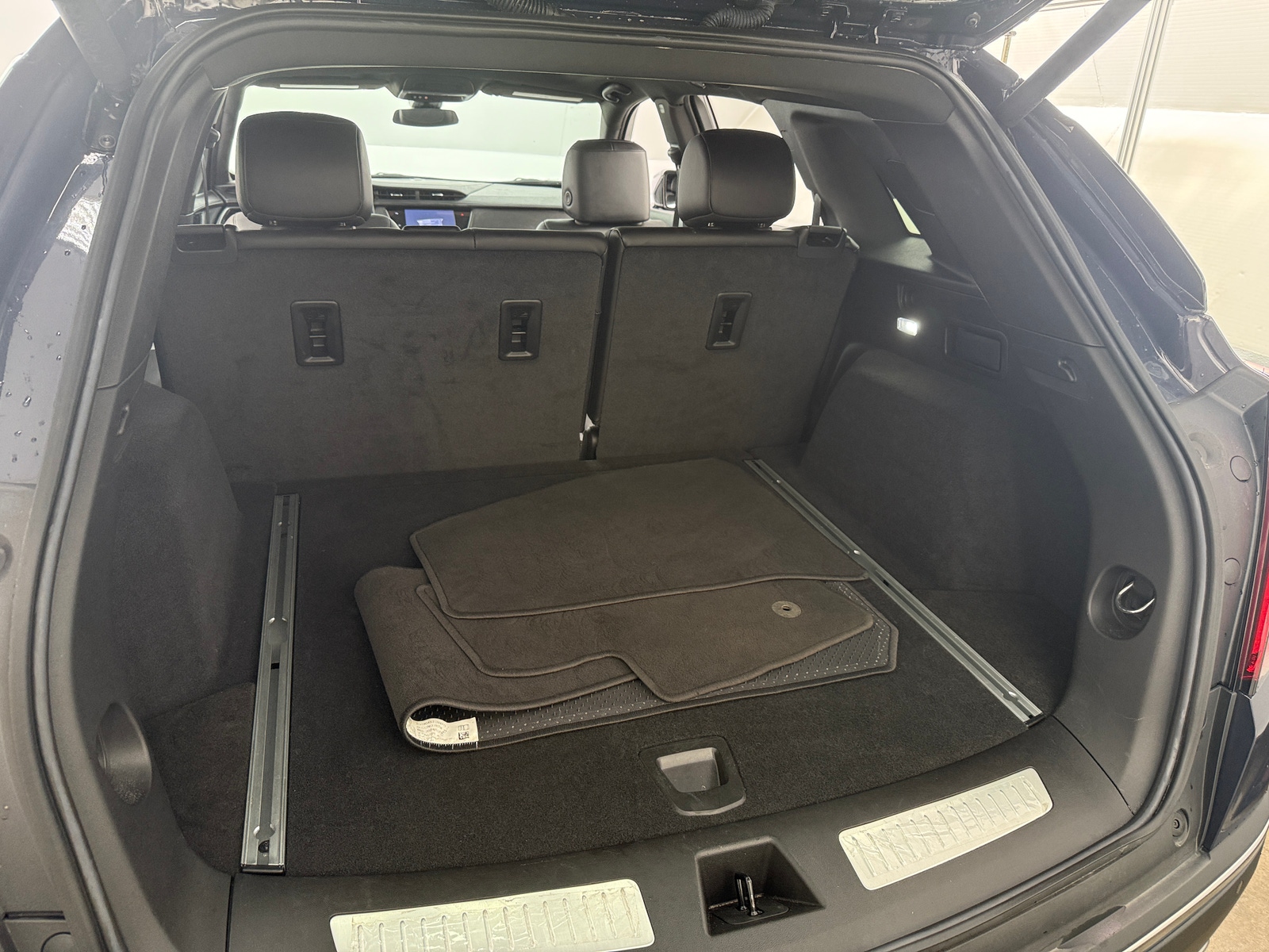 Thumbnail: 2025 Cadillac XT5 - 6