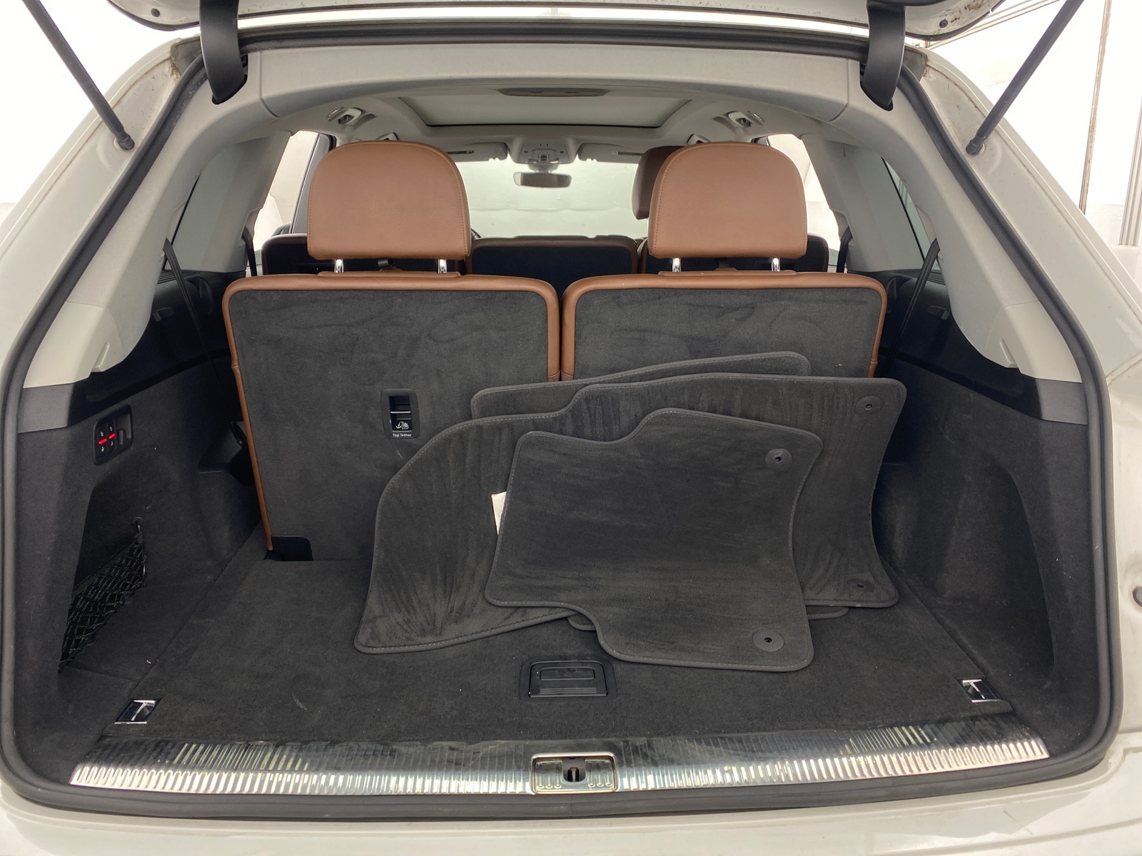 Thumbnail: 2017 Audi Q7 - 6