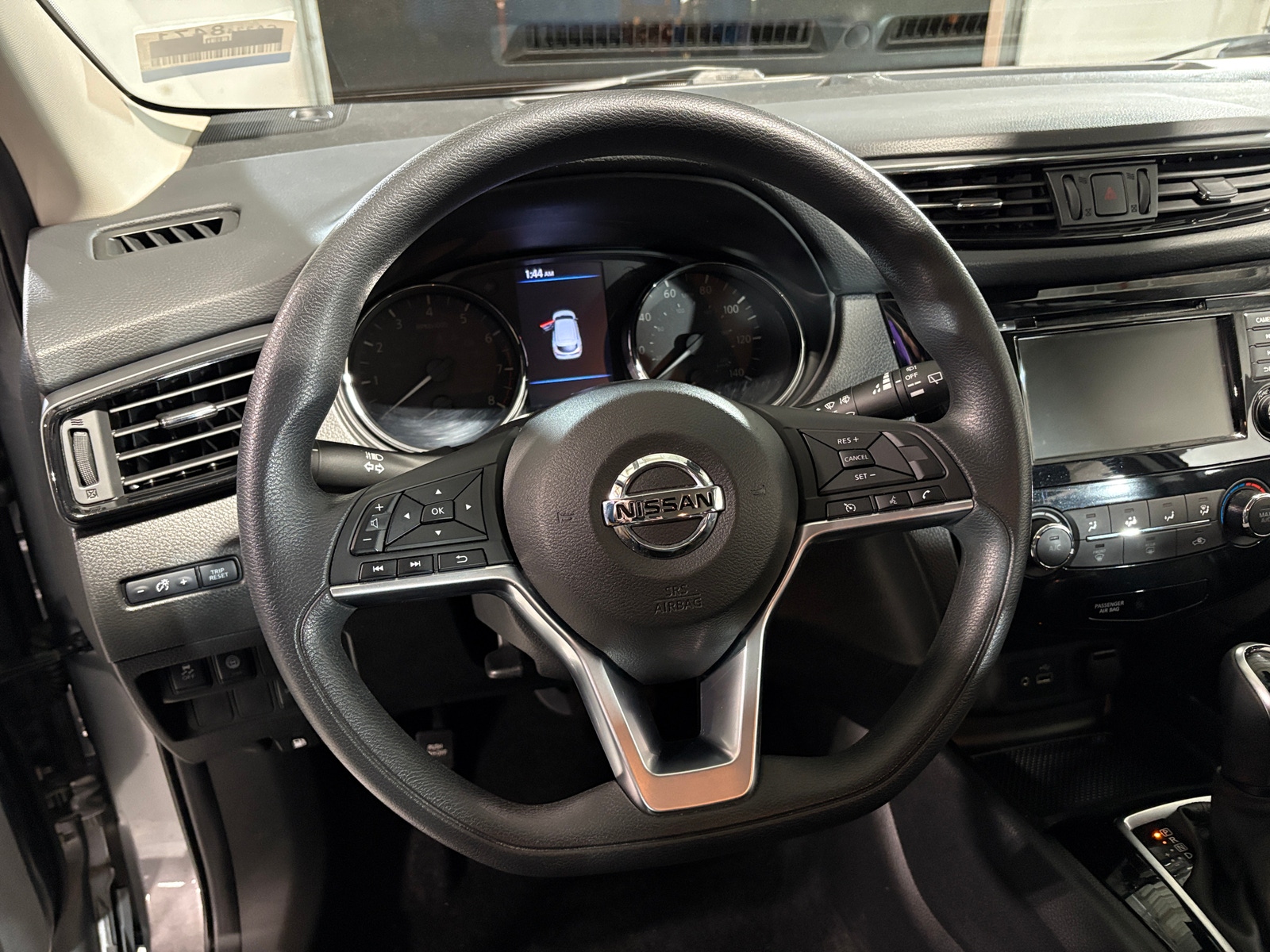 Thumbnail: 2020 Nissan Rogue Sport - 5