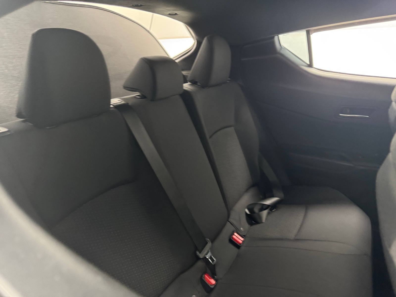 Thumbnail: 2018 Toyota C-HR - 6