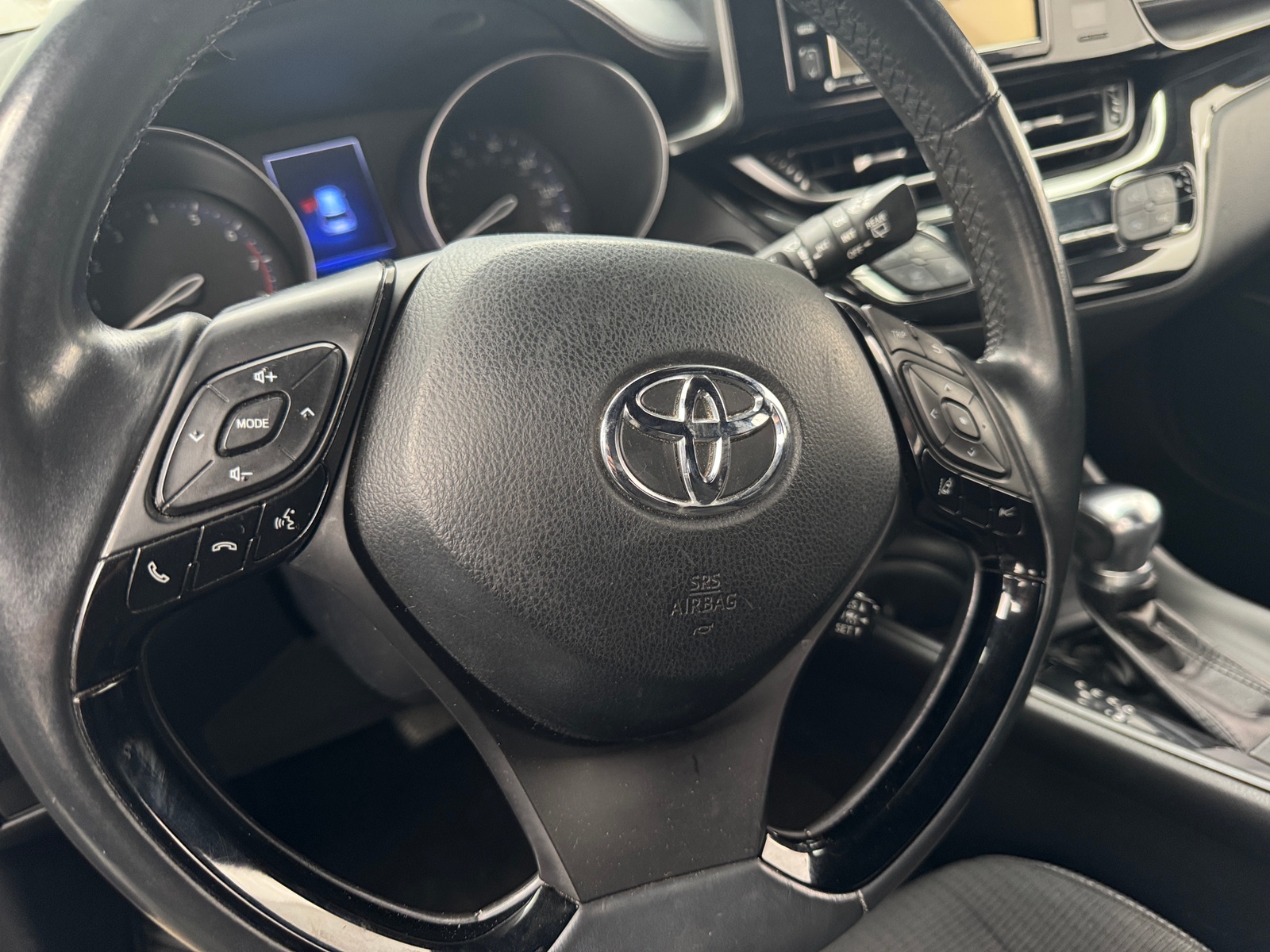 Thumbnail: 2018 Toyota C-HR - 5