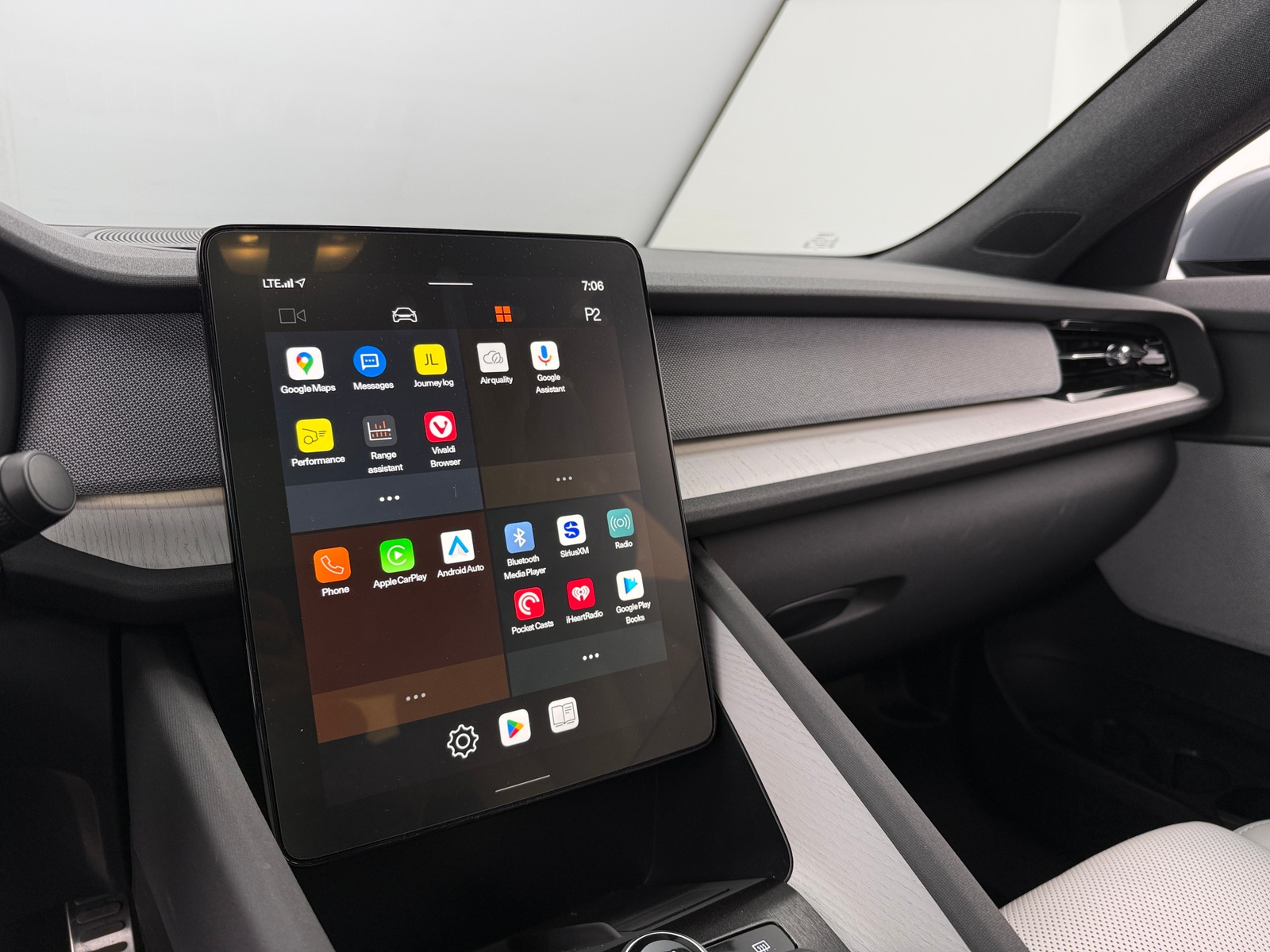 Thumbnail: 2023 Polestar 2 - 3