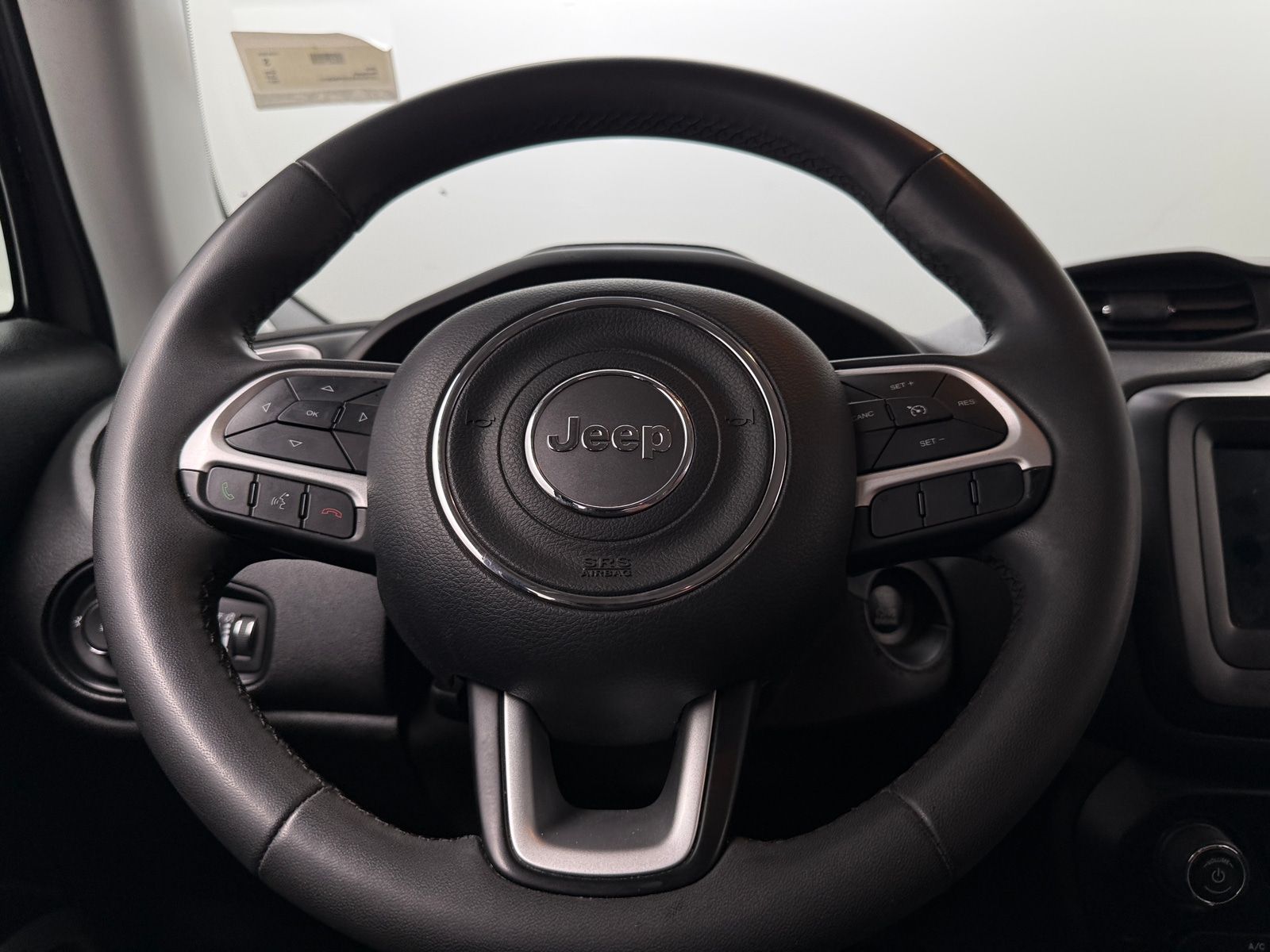 Thumbnail: 2021 Jeep Renegade - 5