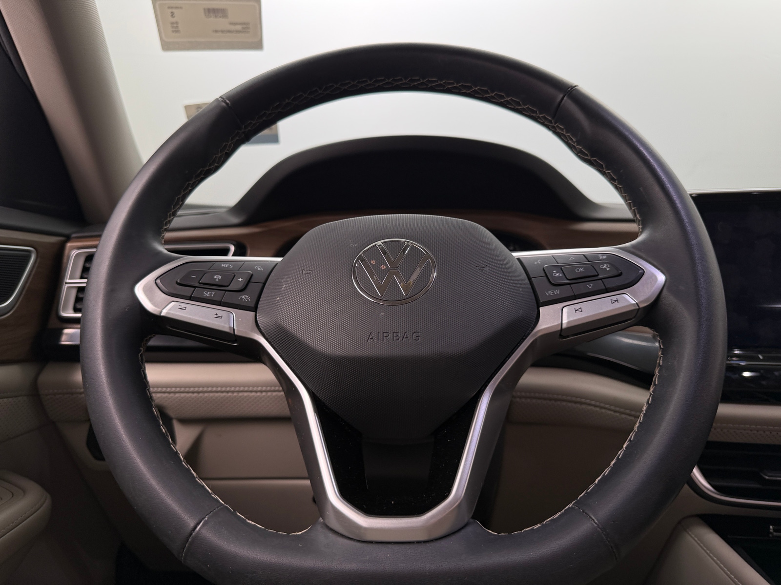 Thumbnail: 2024 Volkswagen Atlas - 4