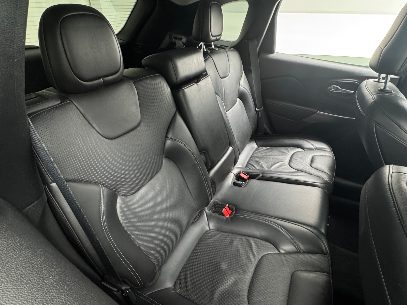 Thumbnail: 2021 Jeep Cherokee - 5