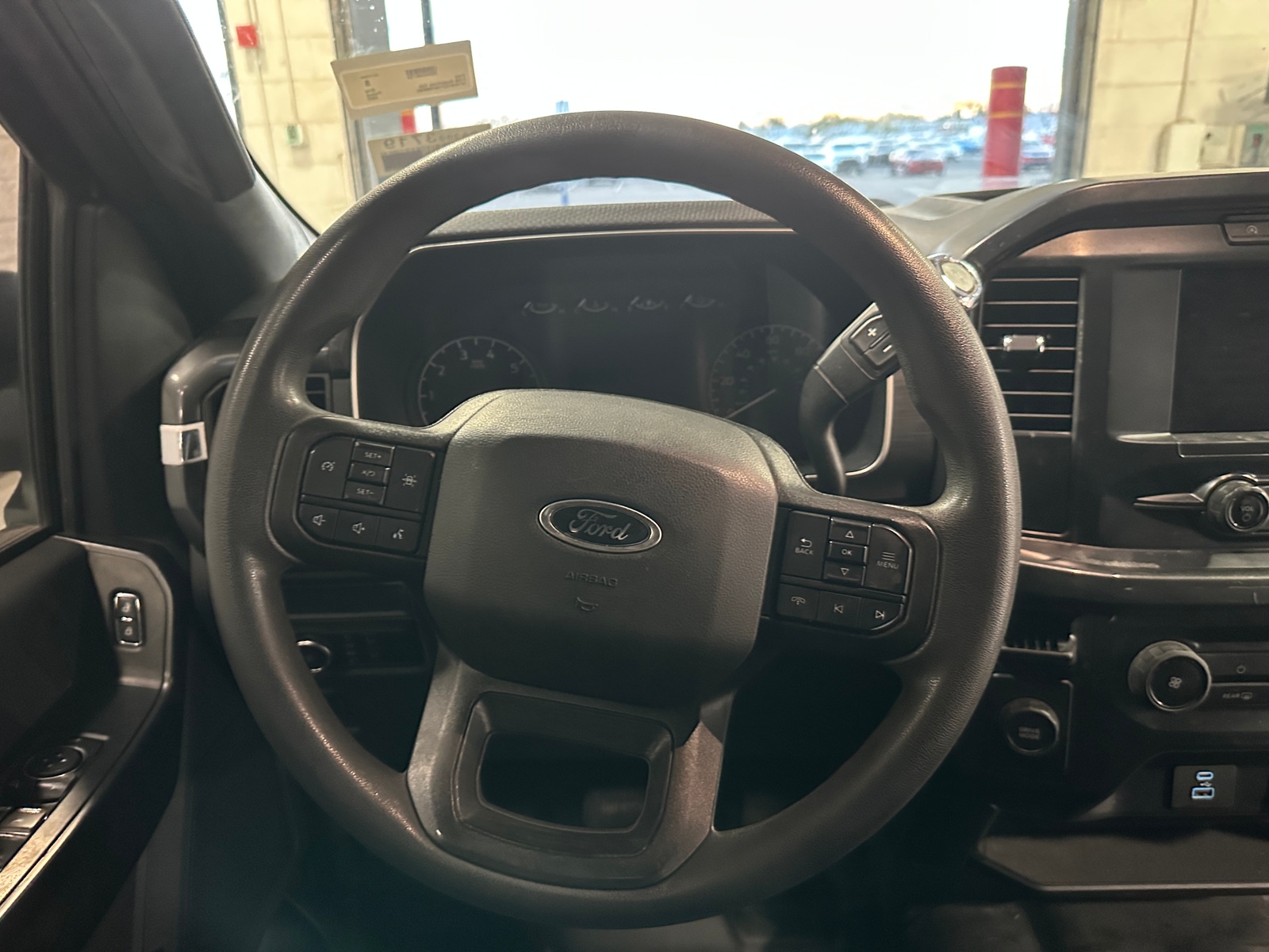 Thumbnail: 2022 Ford Econoline - 5