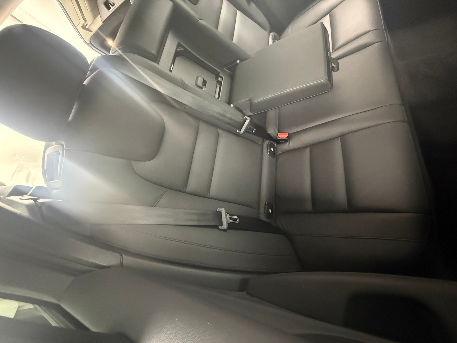 Thumbnail: 2025 Volvo V60 - 5