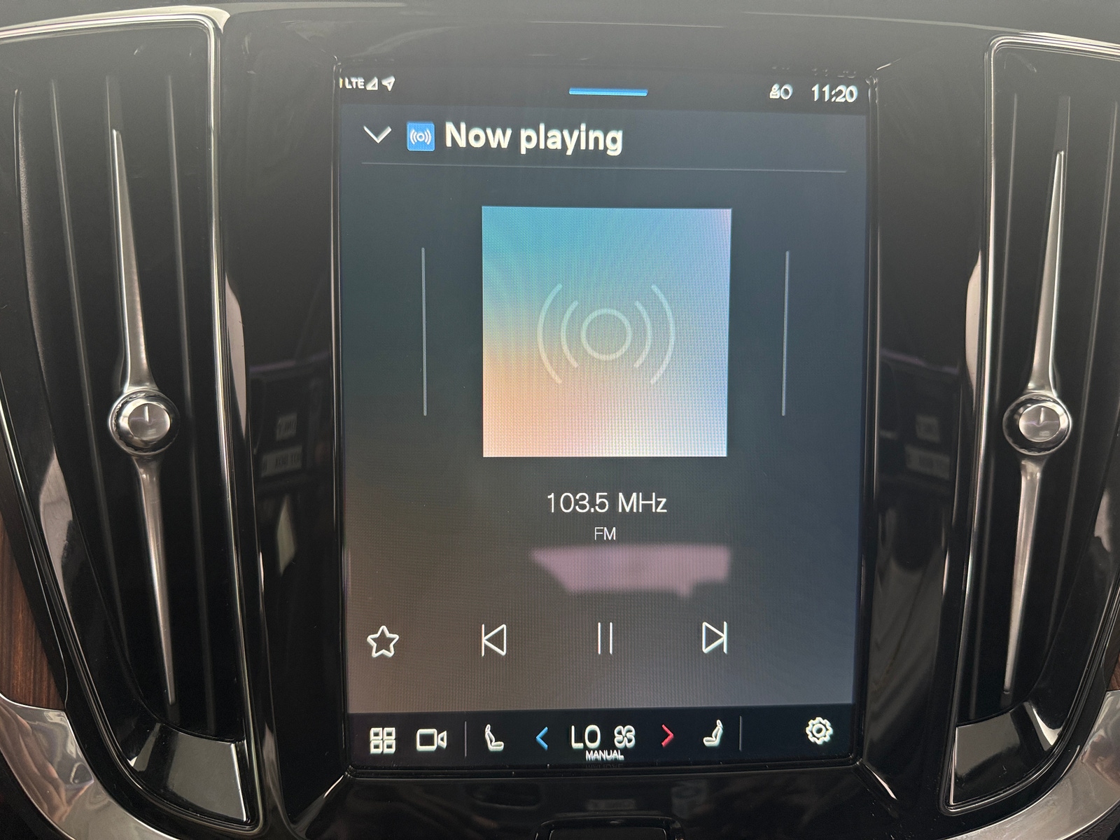 Thumbnail: 2025 Volvo V60 - 3