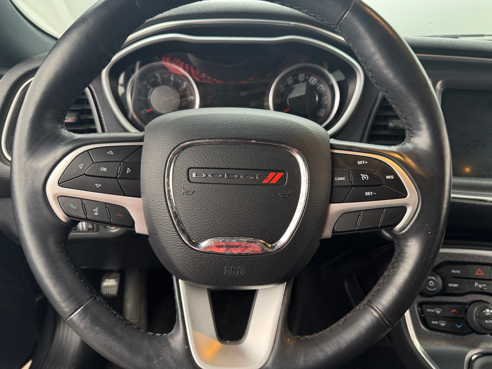 Thumbnail: 2018 Dodge Challenger - 3