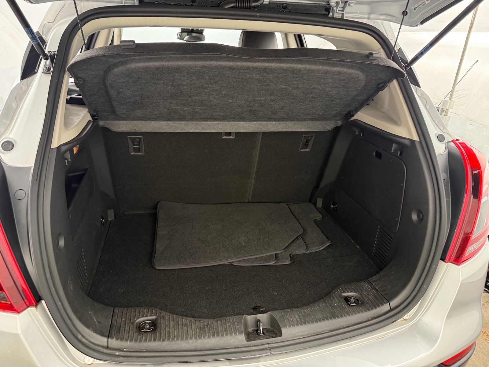 Thumbnail: 2019 Buick Encore - 7