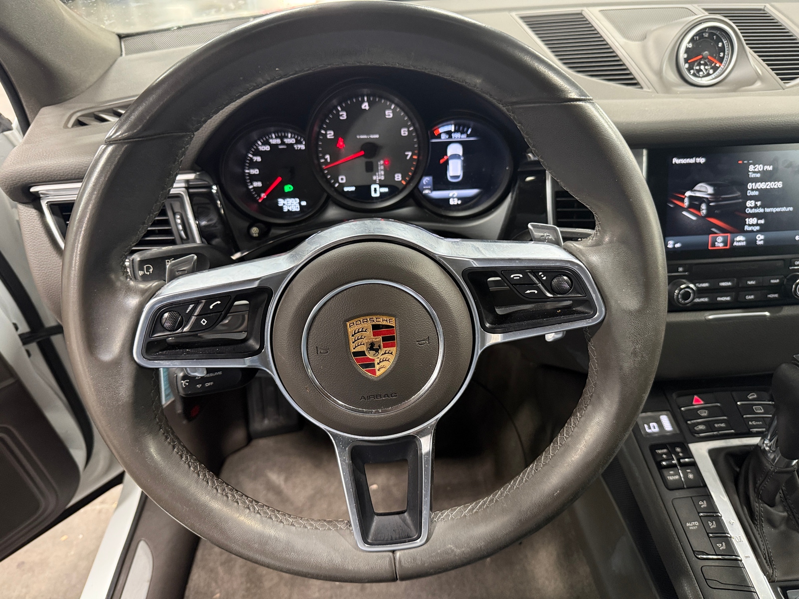 Thumbnail: 2017 Porsche Macan - 4